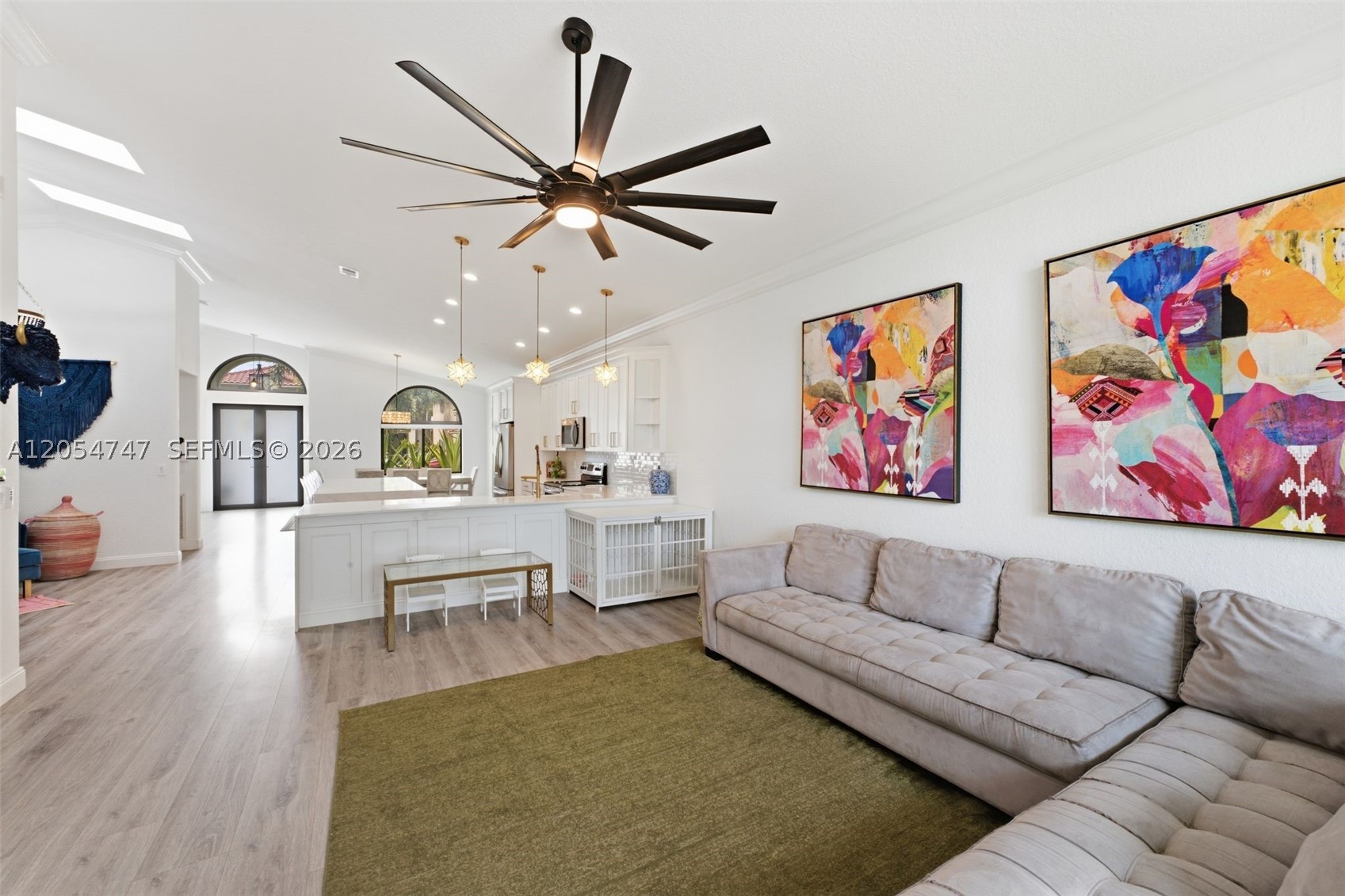 HOLLYWOOD LAKES COUNTRY C - Residential
