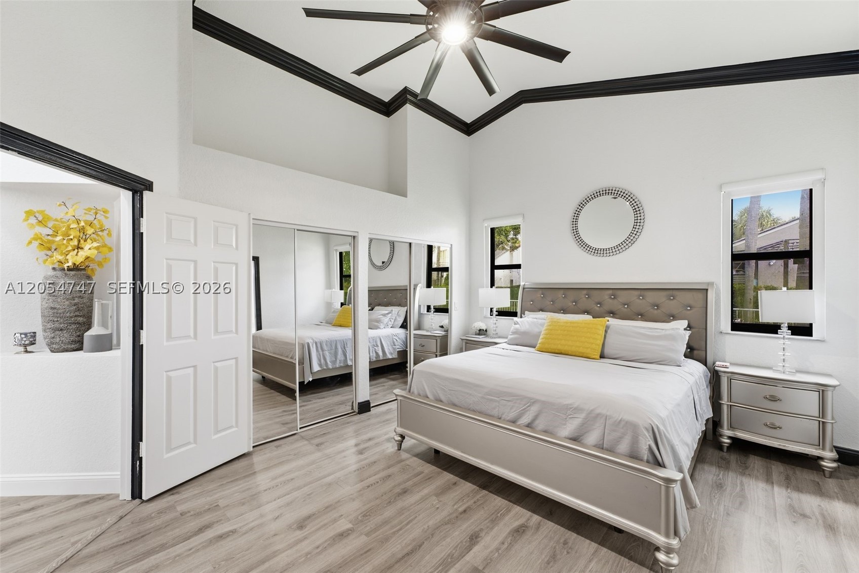 HOLLYWOOD LAKES COUNTRY C - Residential