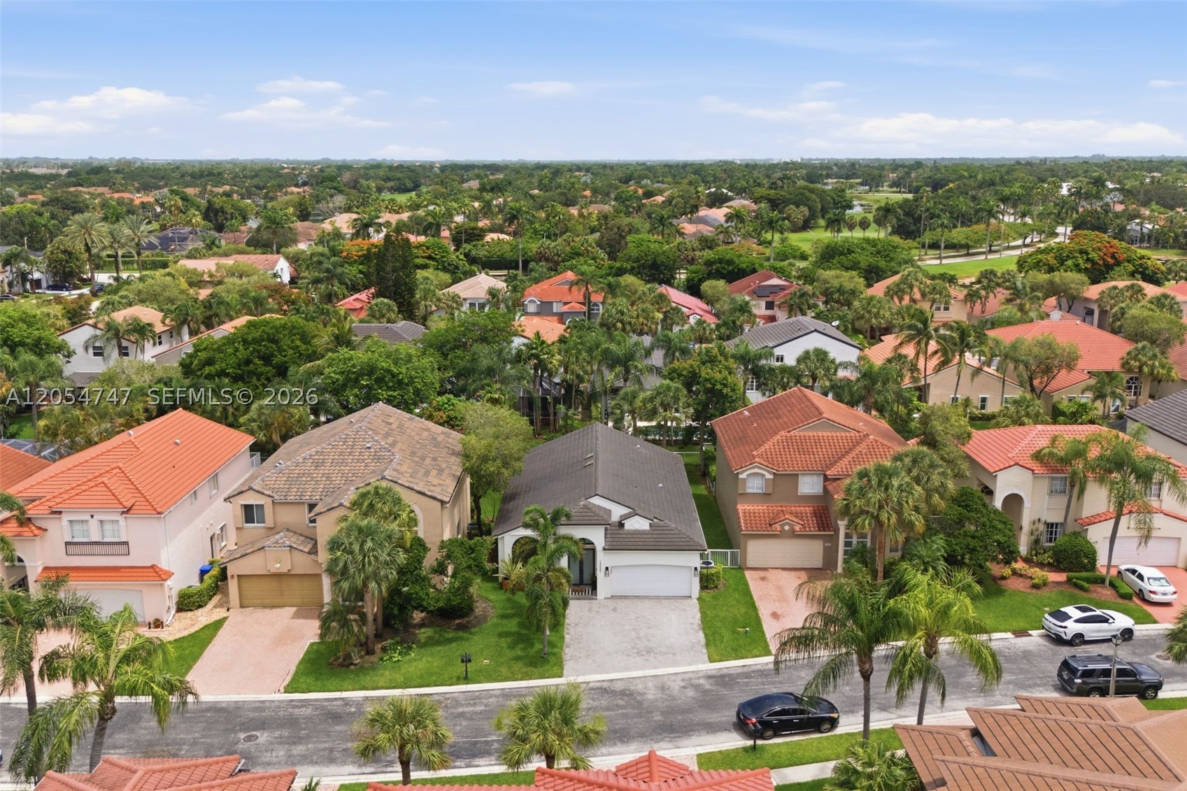 HOLLYWOOD LAKES COUNTRY C - Residential