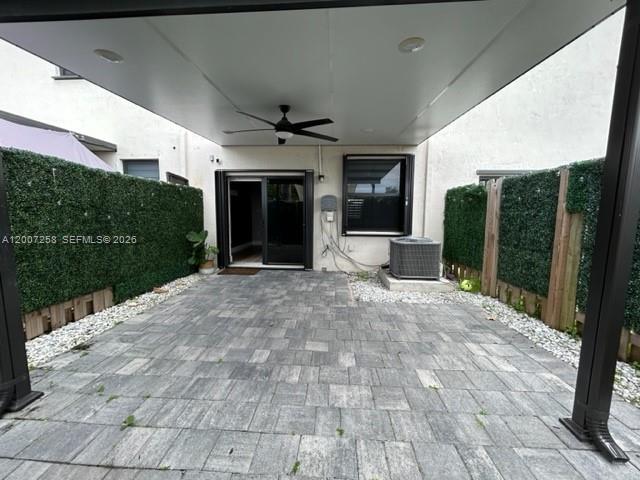 COCO PALM VILLAS - Residential