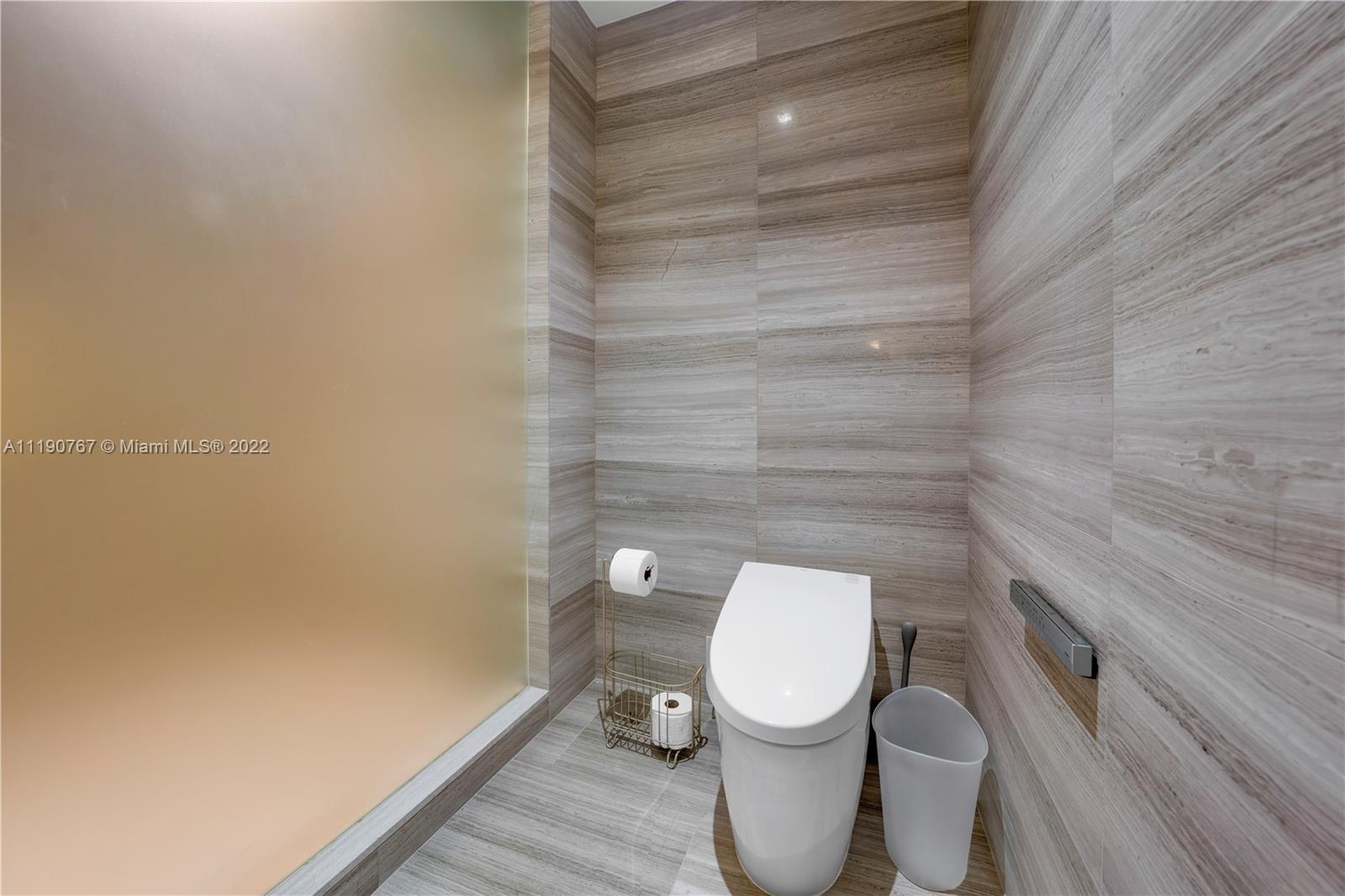 18975 COLLINS CONDO - Residential Lease