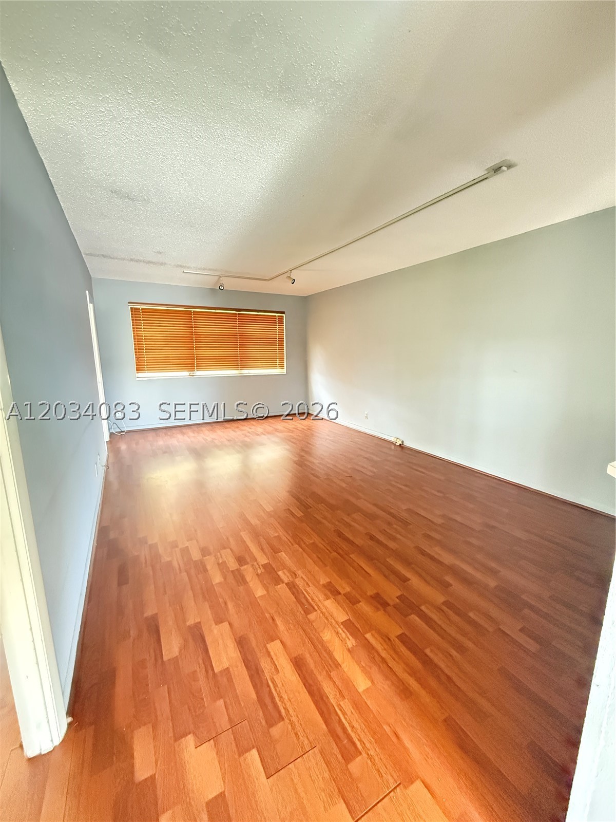 SHERIDAN LAKES CONDO APTS - Residential