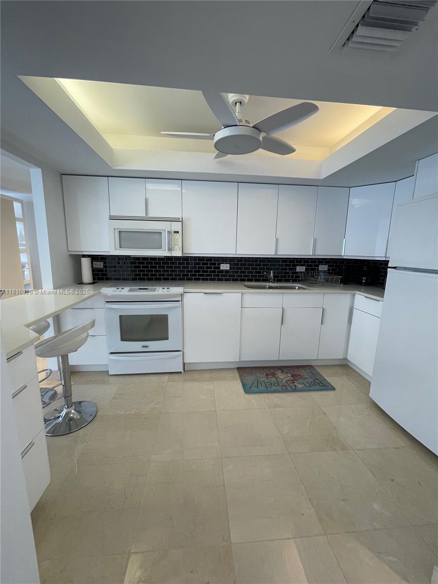 WATERVIEW CONDO - Residential Lease