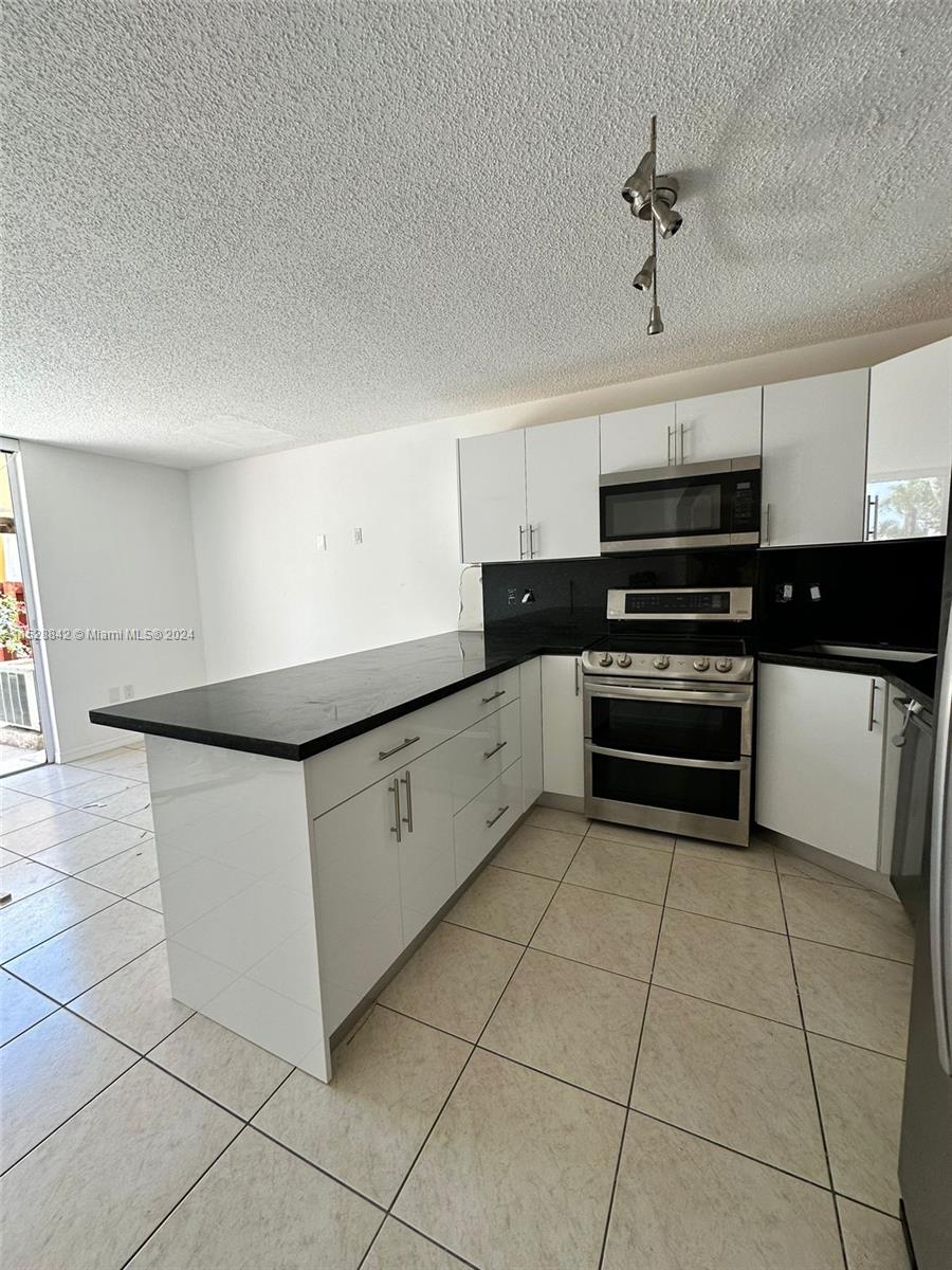 BRISTOL POINTE - Residential Lease