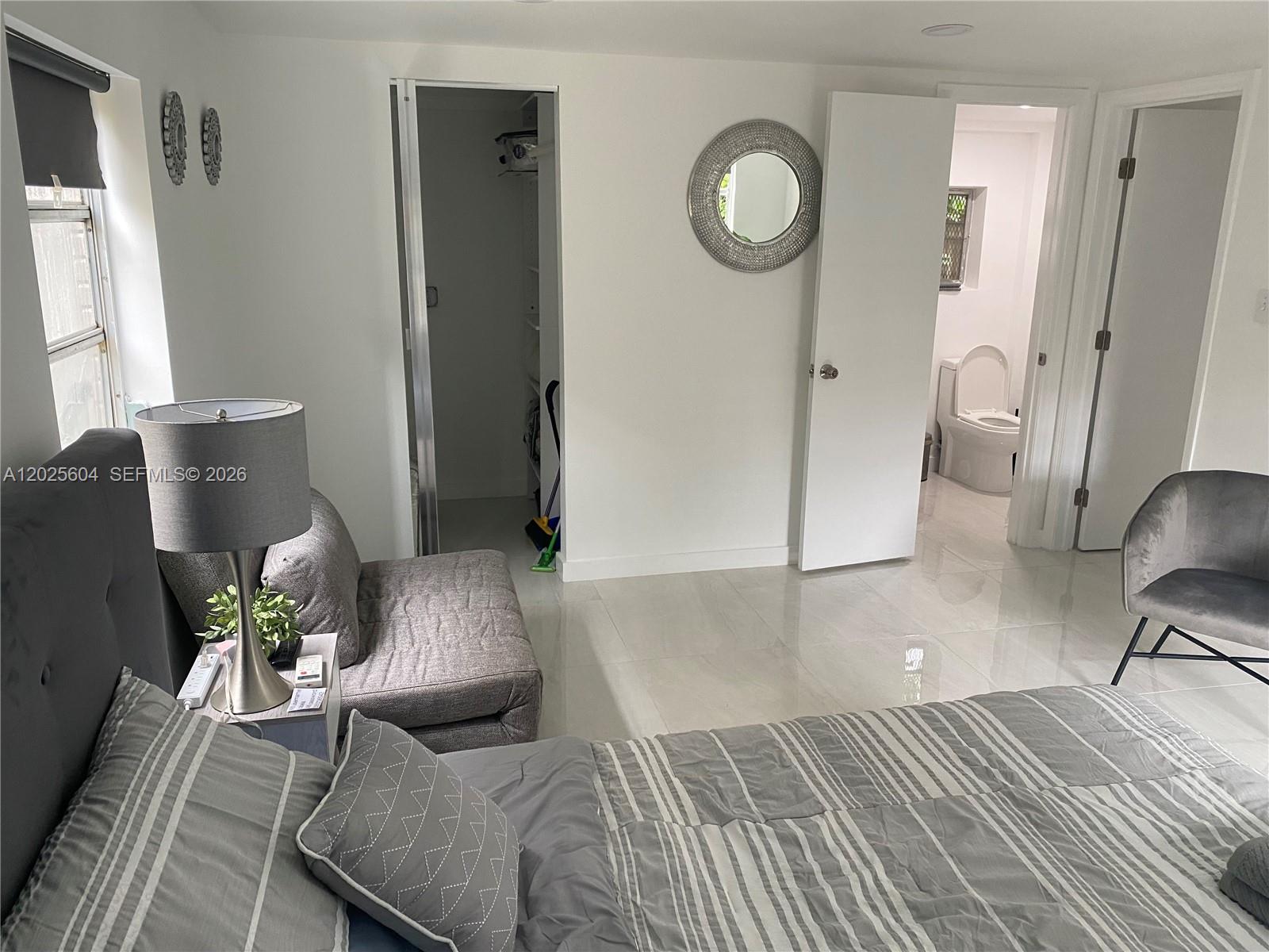 PALM VIEW SUB - Residential Lease