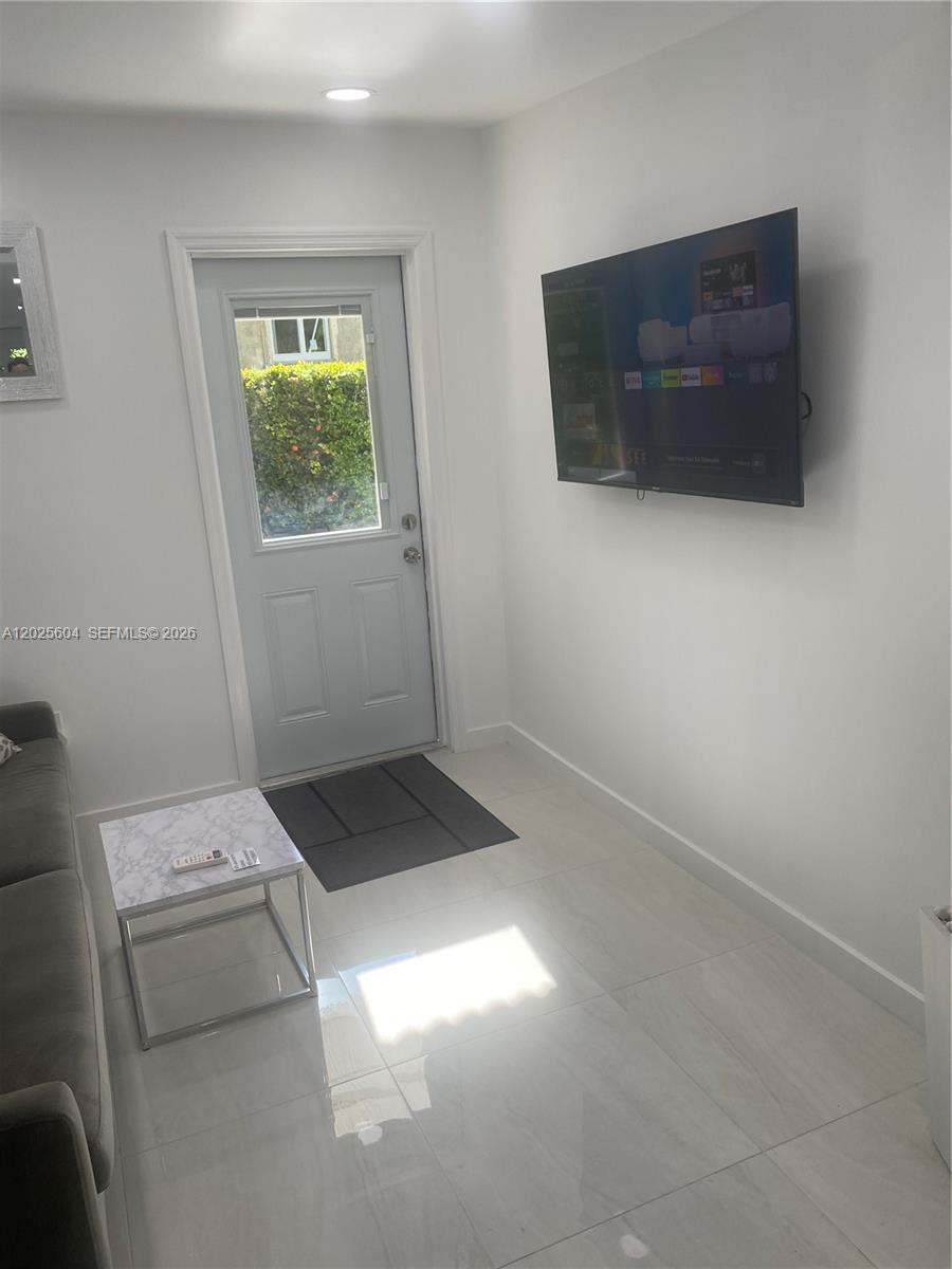 PALM VIEW SUB - Residential Lease