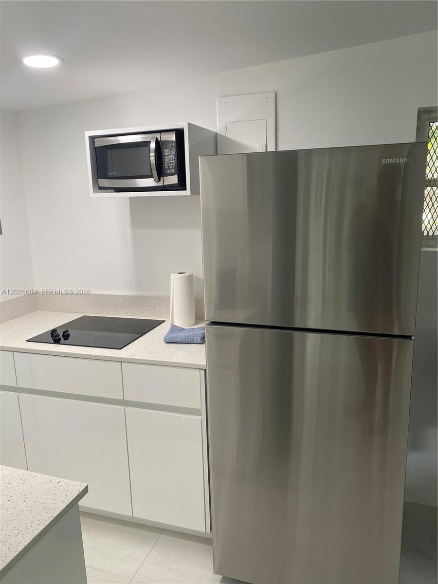 PALM VIEW SUB - Residential Lease
