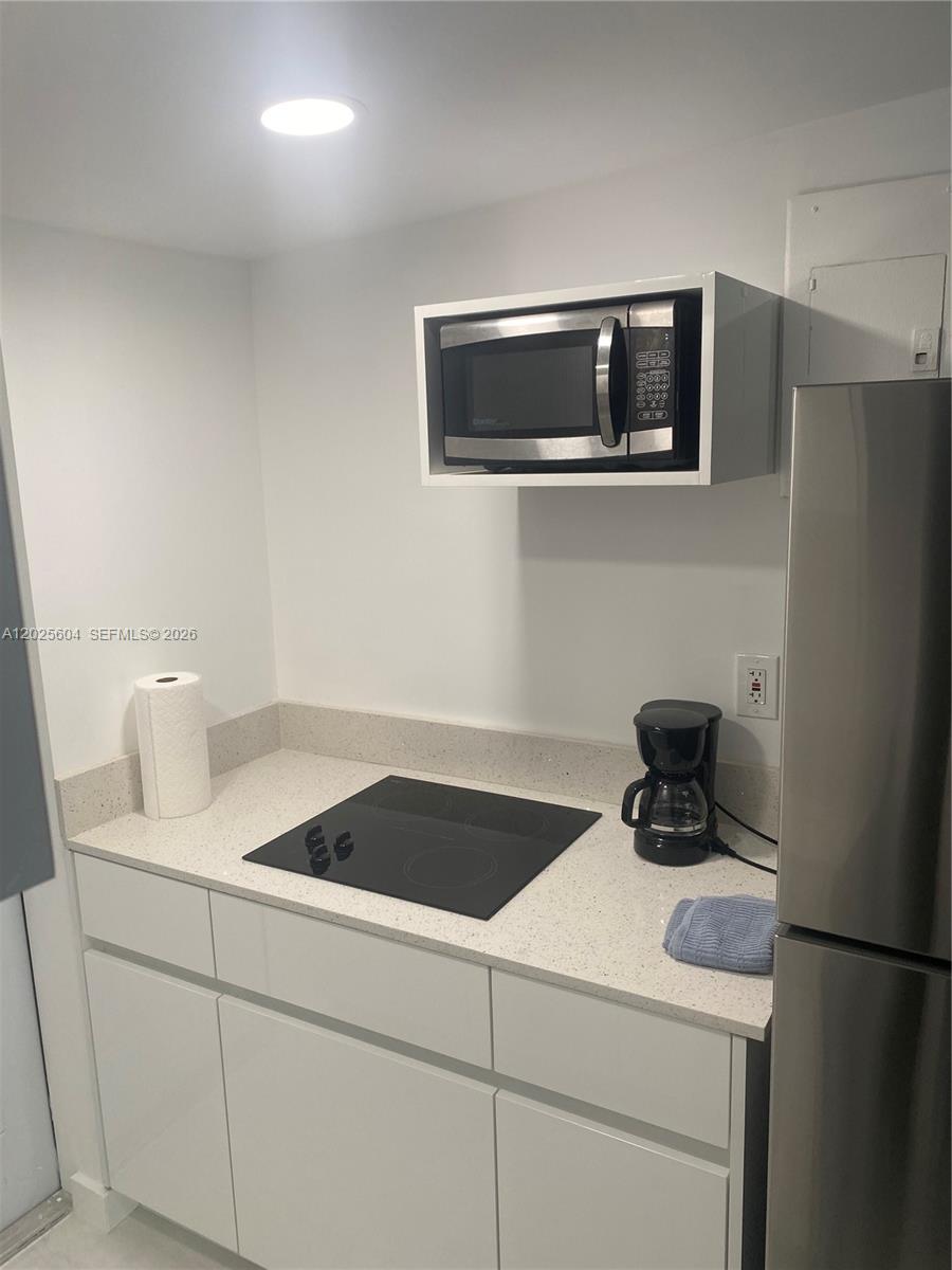 PALM VIEW SUB - Residential Lease
