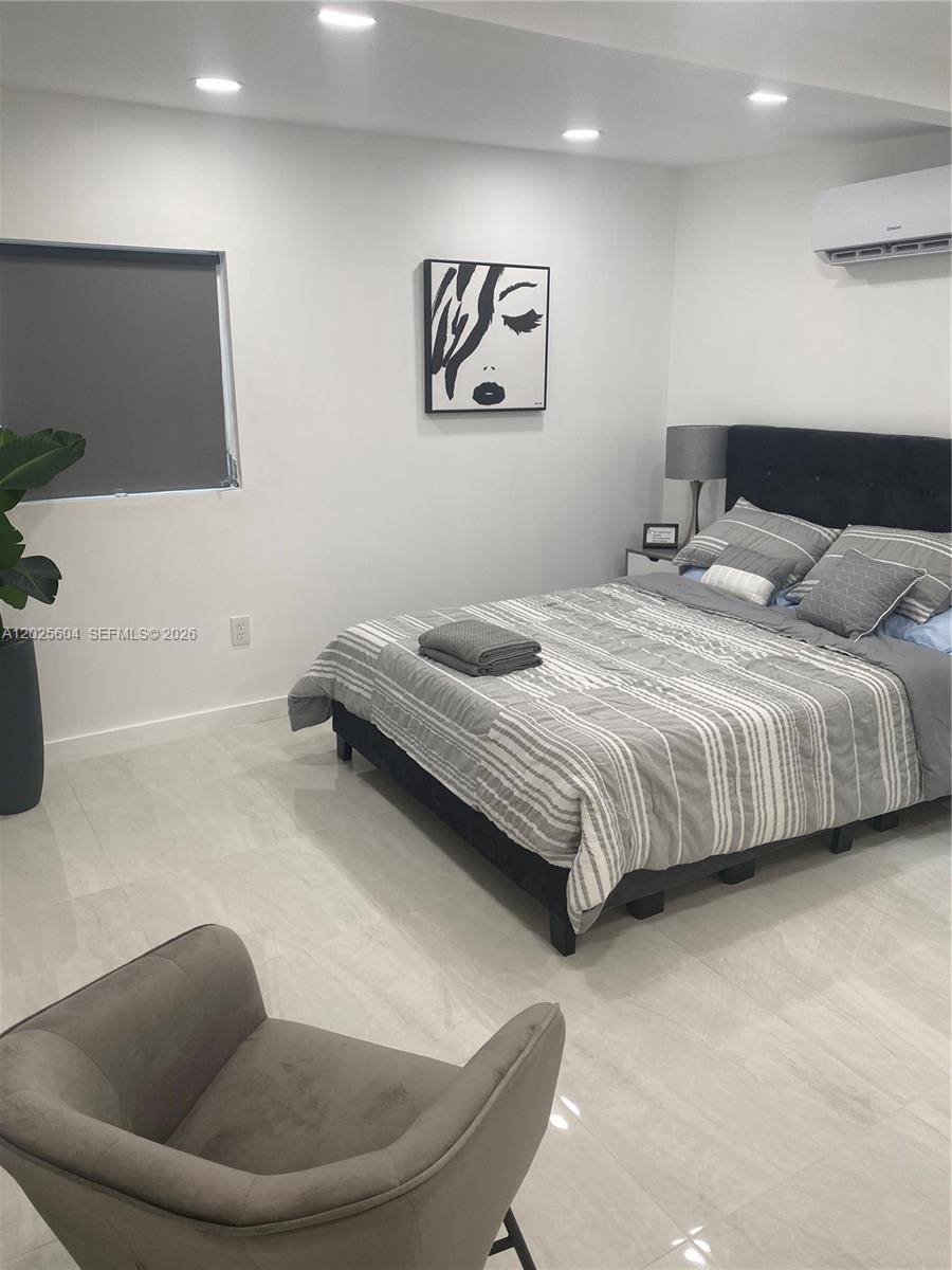PALM VIEW SUB - Residential Lease
