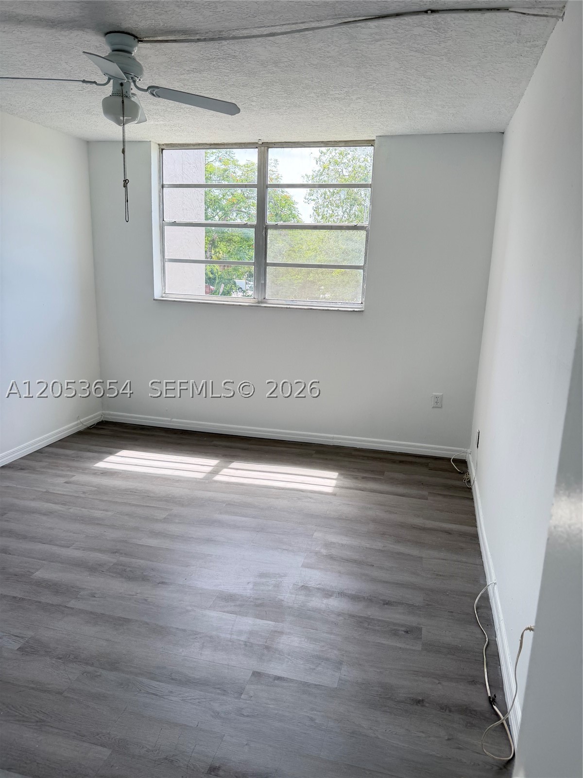 EL CONQUISTADOR SOUTH CON - Residential Lease
