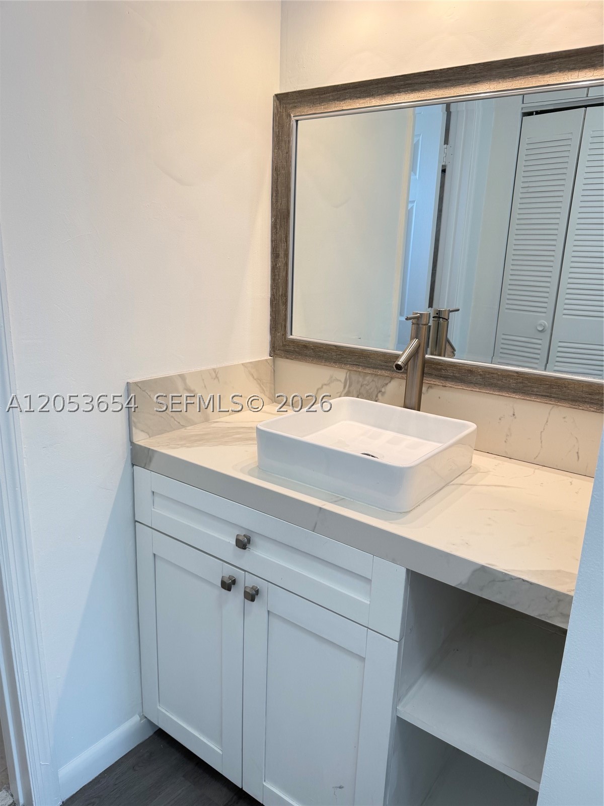EL CONQUISTADOR SOUTH CON - Residential Lease