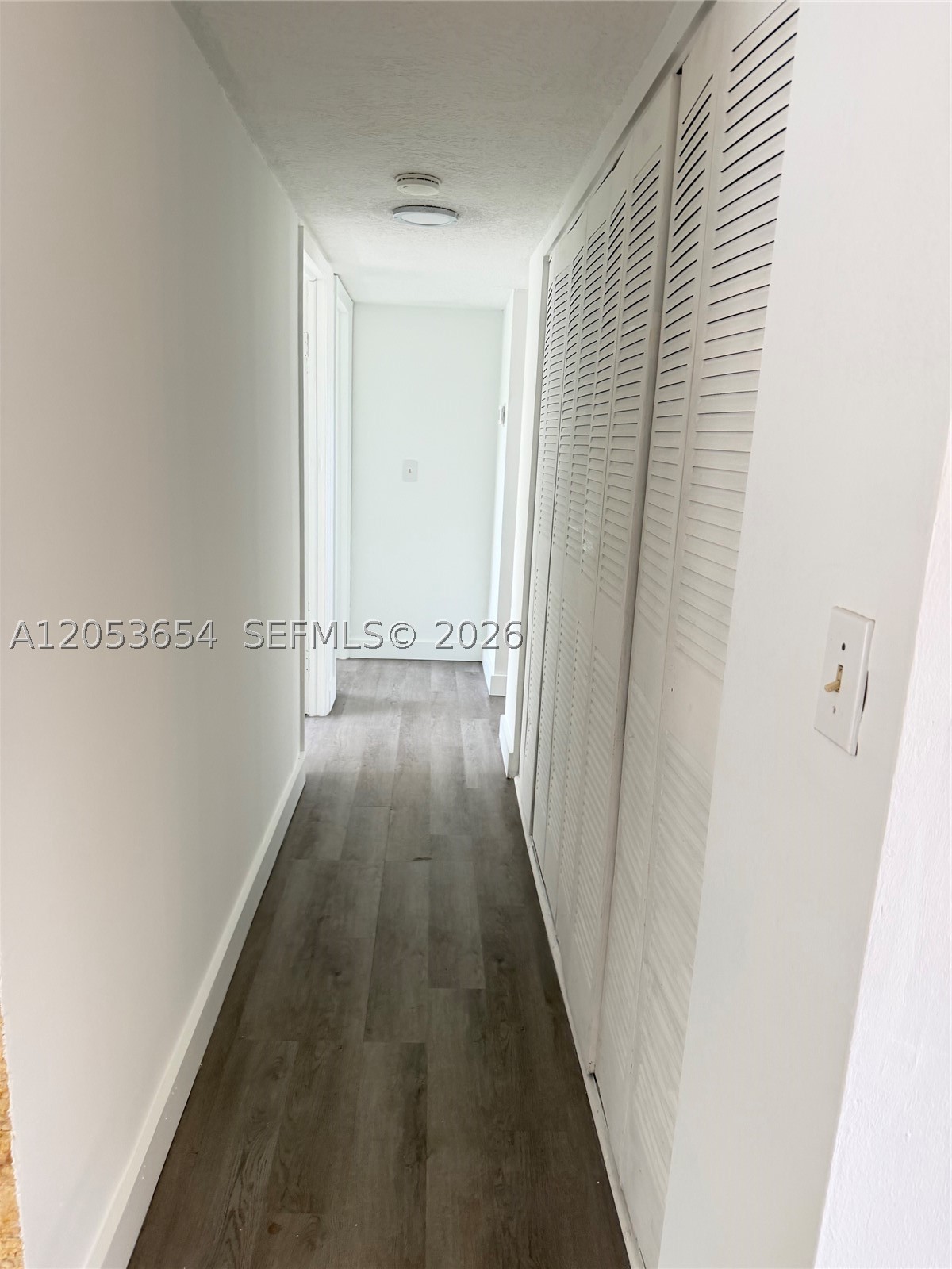 EL CONQUISTADOR SOUTH CON - Residential Lease