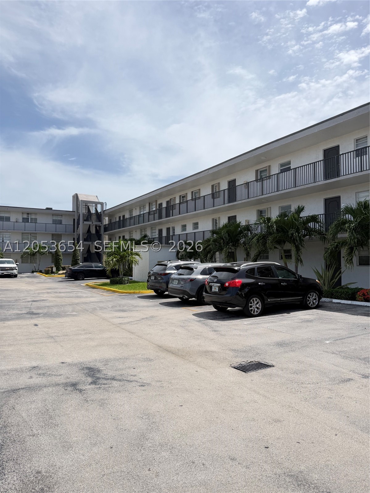 EL CONQUISTADOR SOUTH CON - Residential Lease