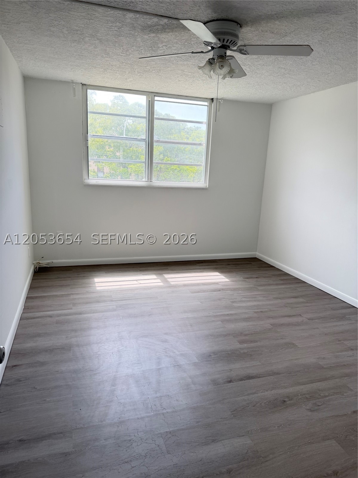 EL CONQUISTADOR SOUTH CON - Residential Lease