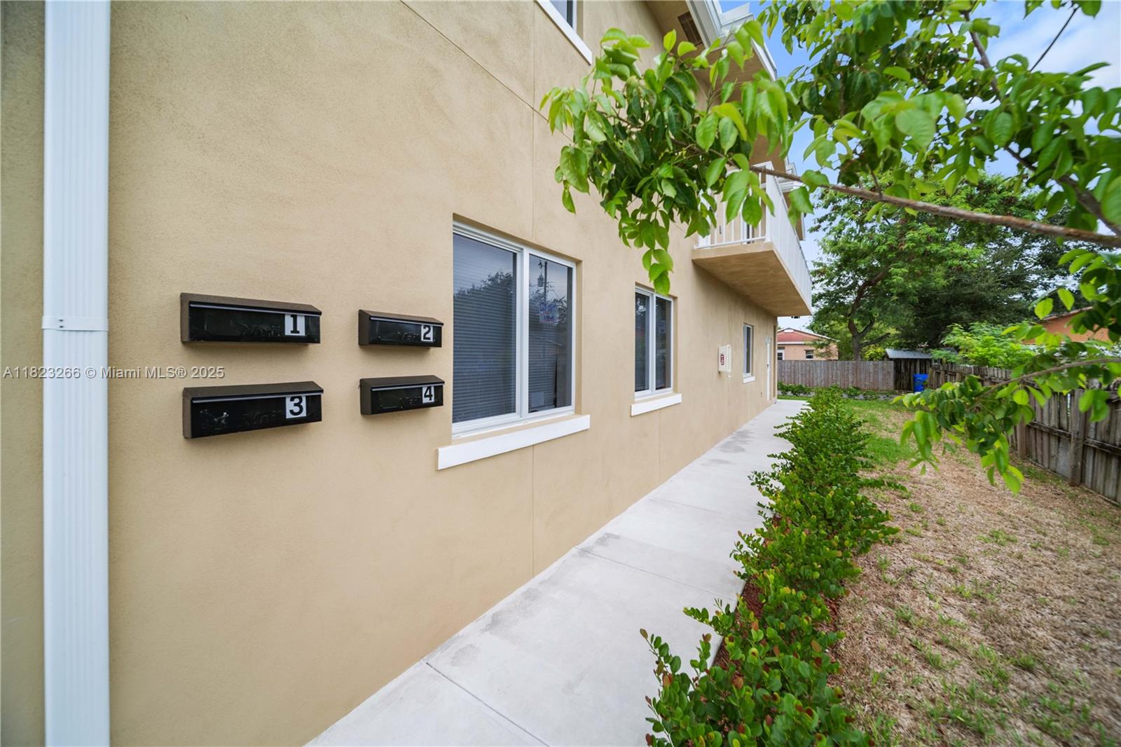 HOLLYWOOD PARK - Residential Income