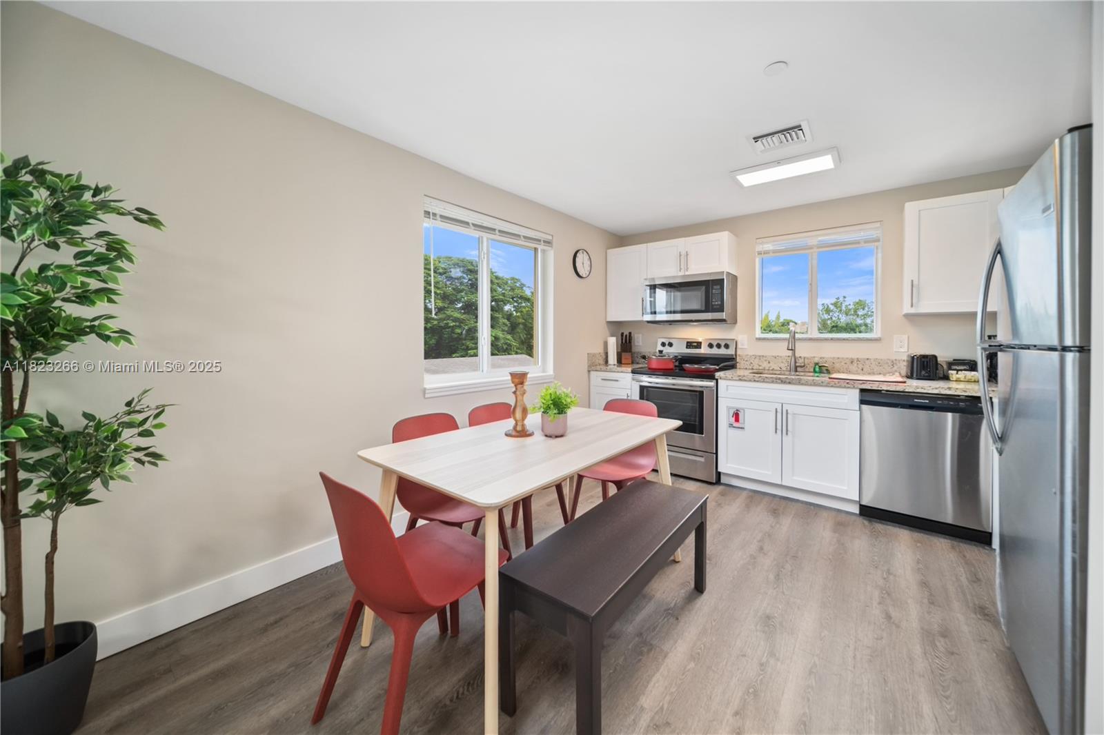 HOLLYWOOD PARK - Residential Income