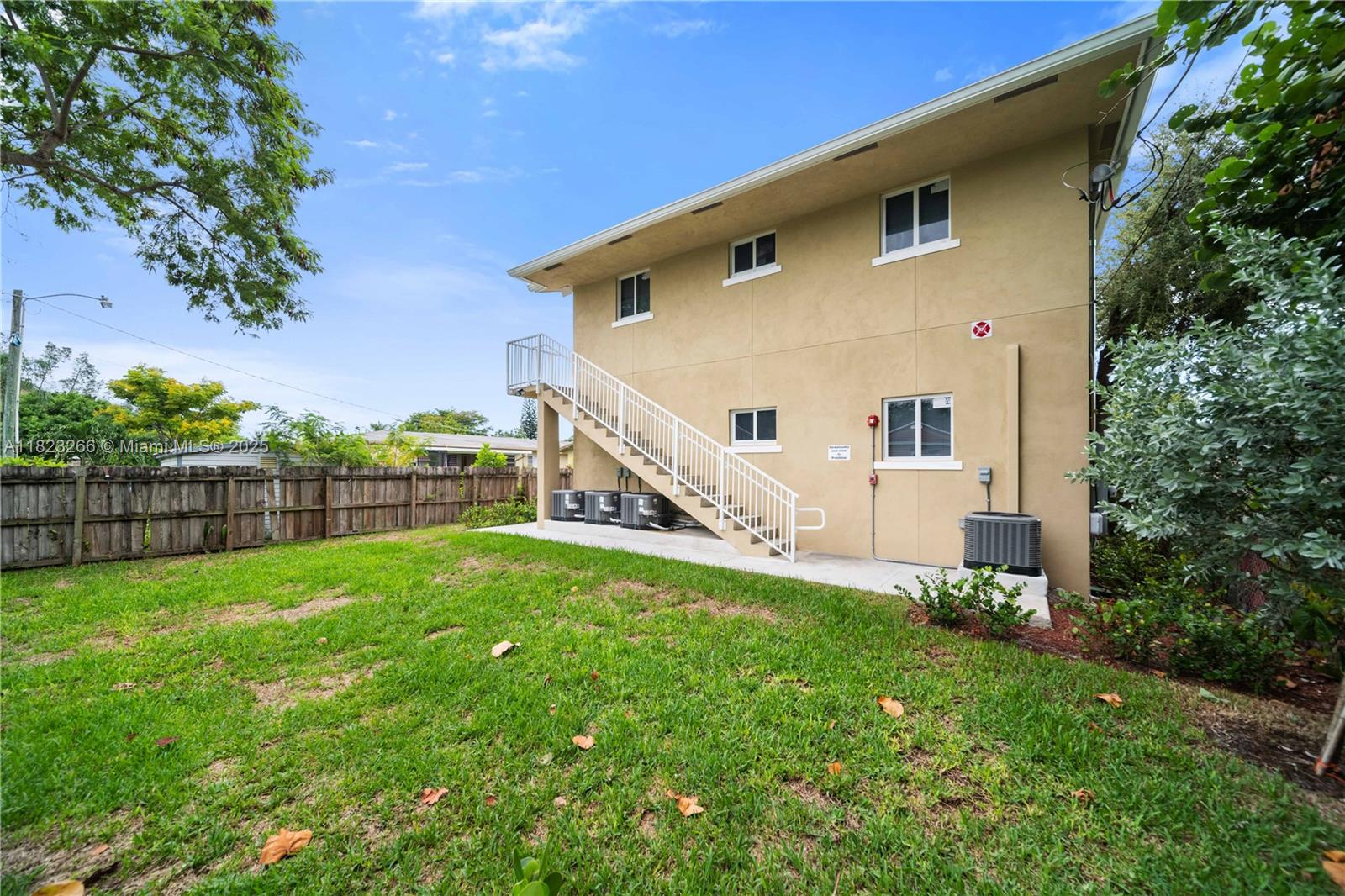 HOLLYWOOD PARK - Residential Income