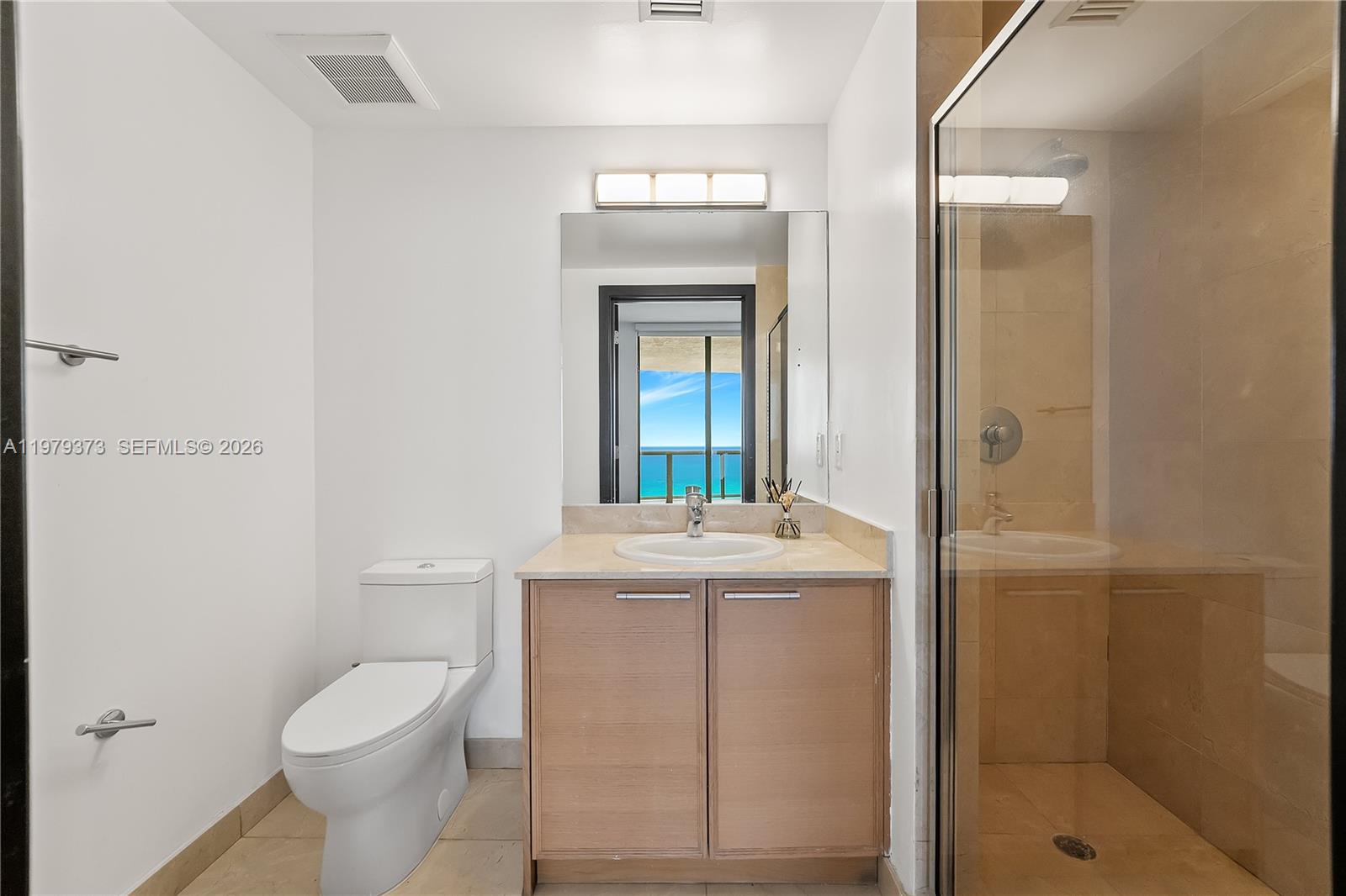 SAYAN CONDO - Residential