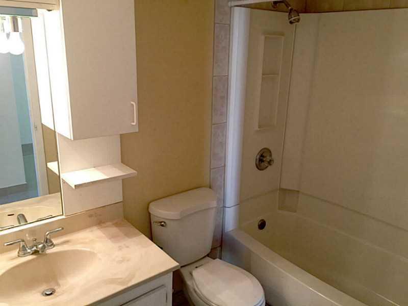 PLAZA OF AMERICAS CONDO P - Residential Lease