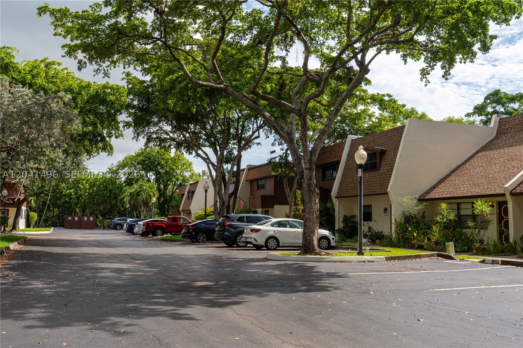 SANDPIPER POINT - Residential