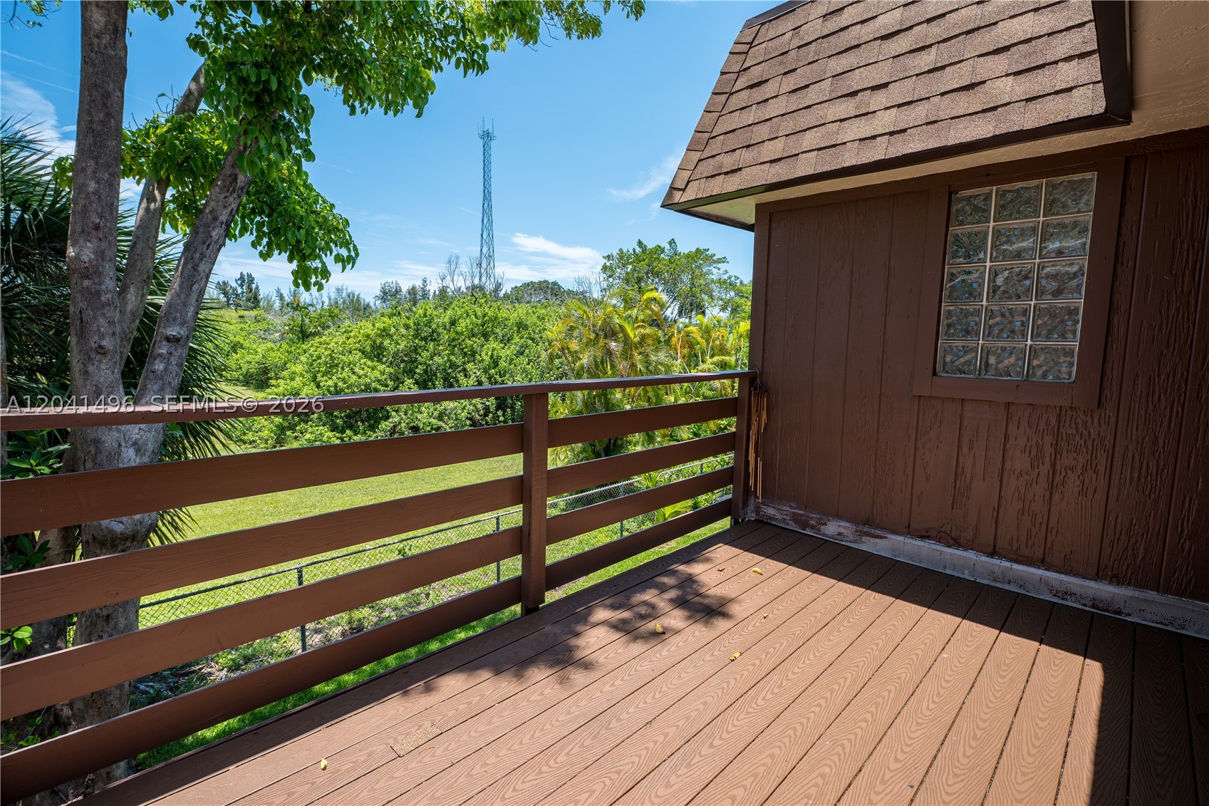 SANDPIPER POINT - Residential