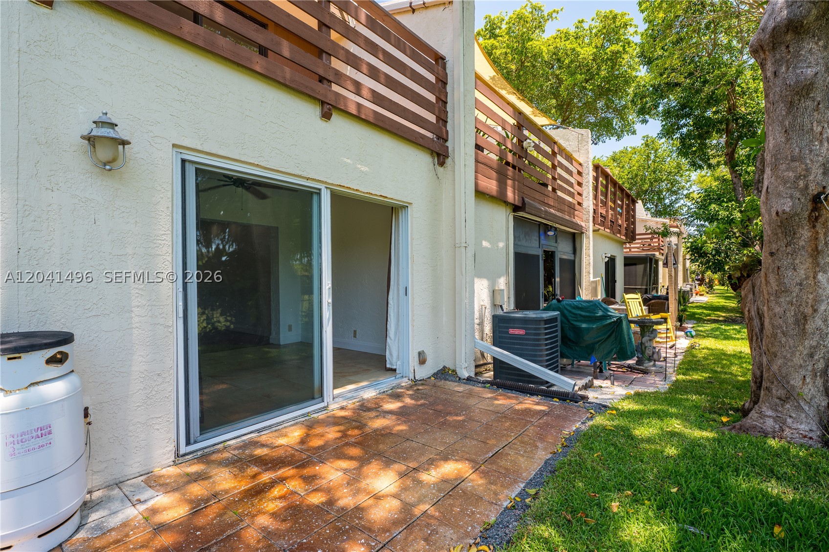 SANDPIPER POINT - Residential