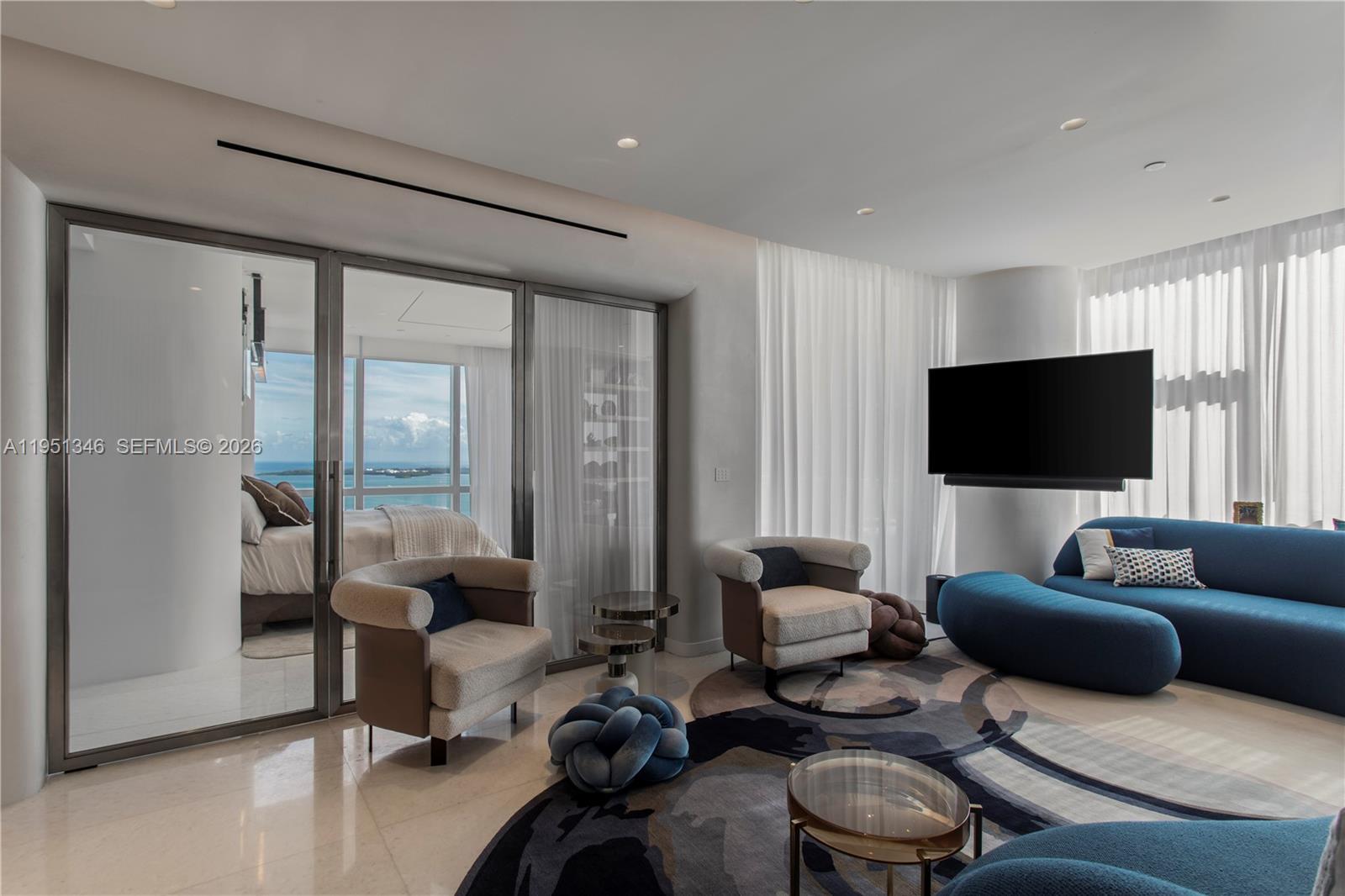 PARAMOUNT MIAMI WORLDCENT - Residential