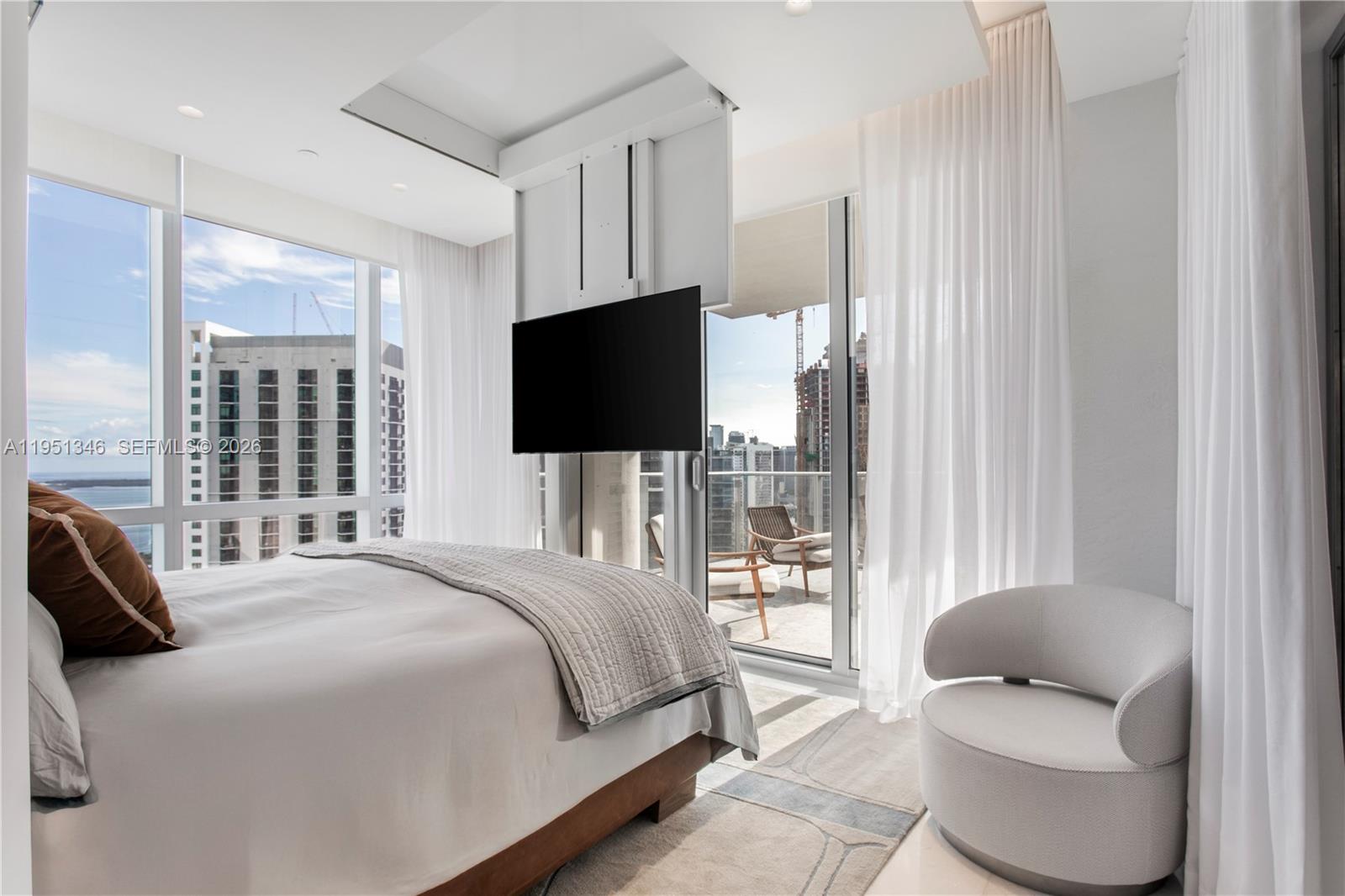 PARAMOUNT MIAMI WORLDCENT - Residential