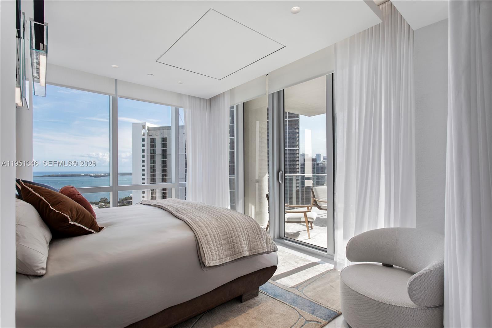 PARAMOUNT MIAMI WORLDCENT - Residential