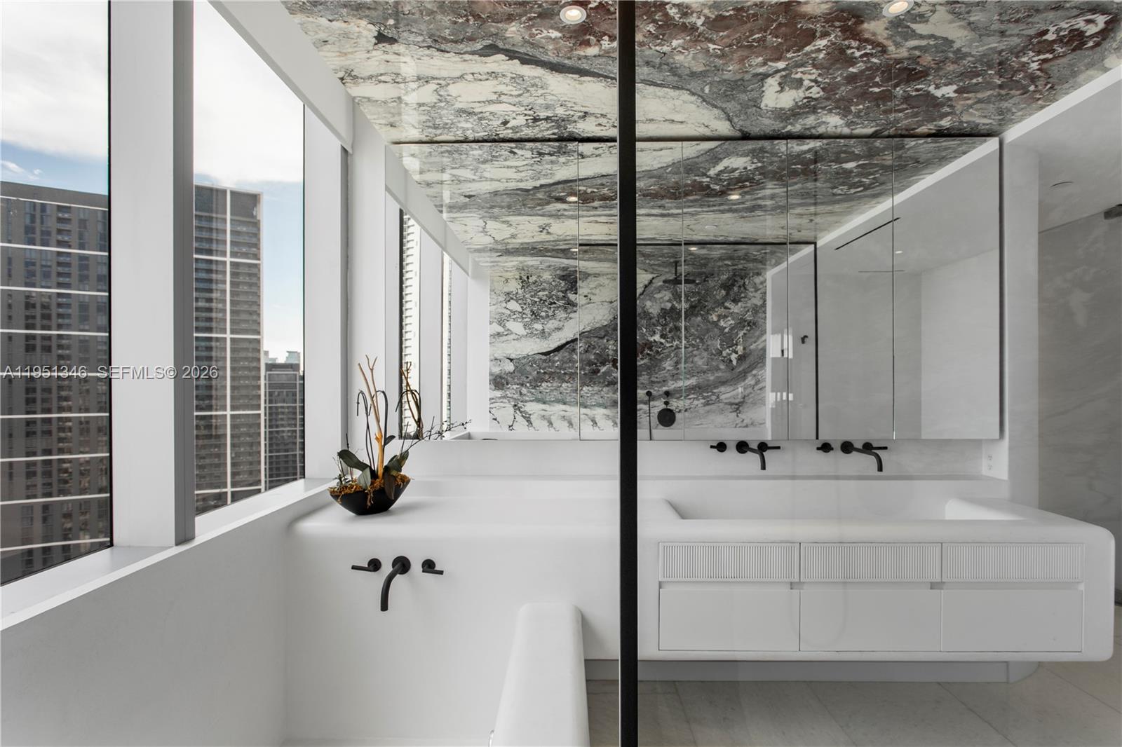 PARAMOUNT MIAMI WORLDCENT - Residential