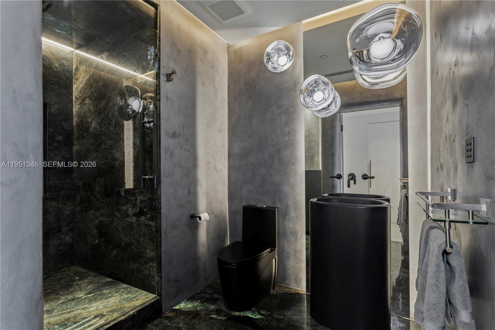 PARAMOUNT MIAMI WORLDCENT - Residential