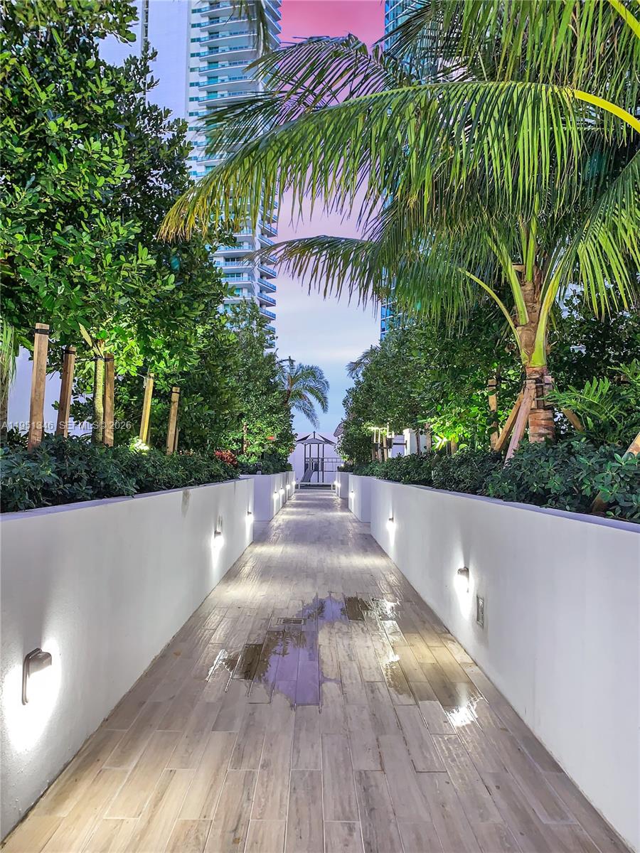 PARAMOUNT MIAMI WORLDCENT - Residential