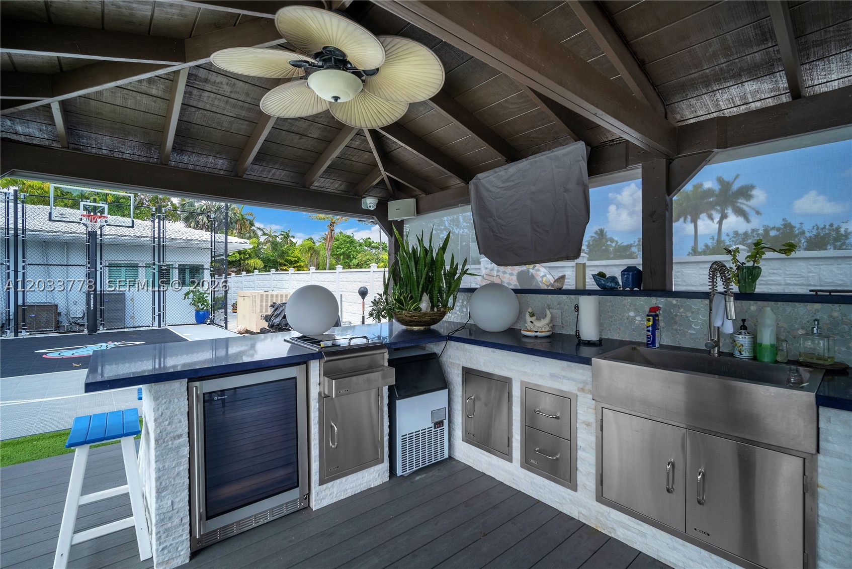 ADEMAR PARK AMD PL - Residential Lease