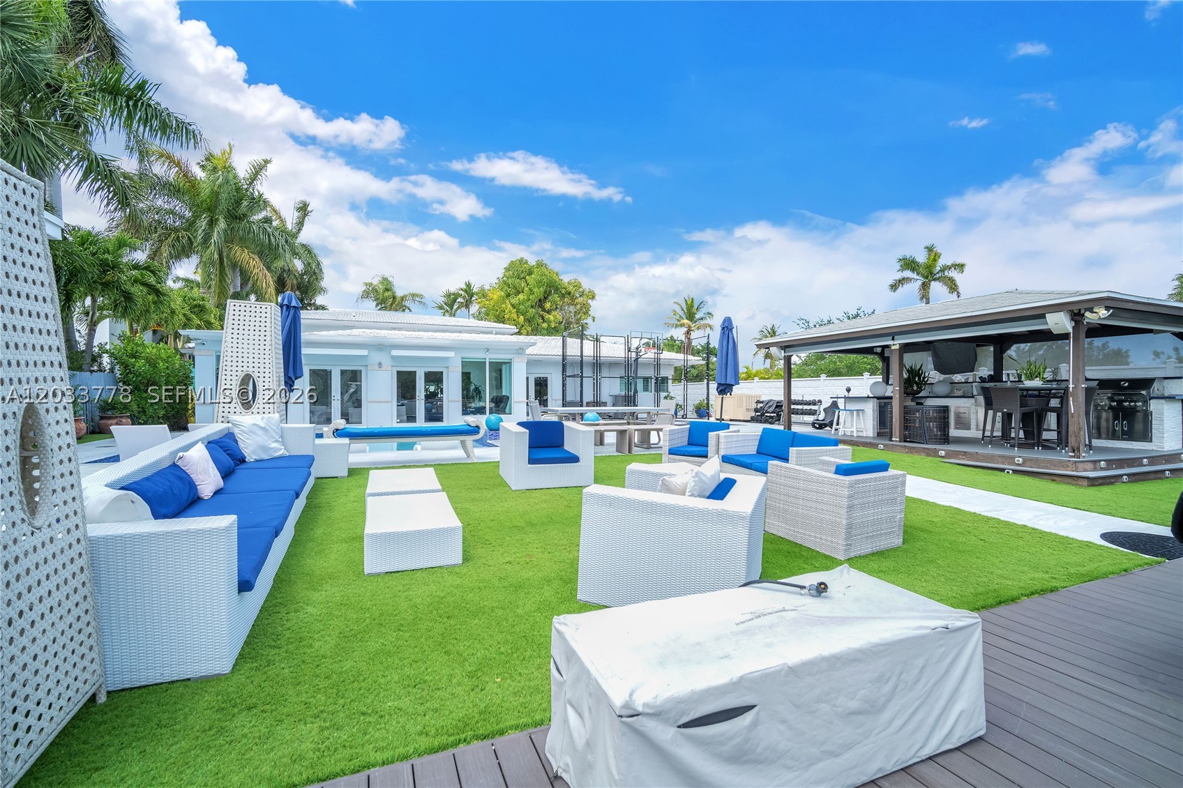 ADEMAR PARK AMD PL - Residential Lease