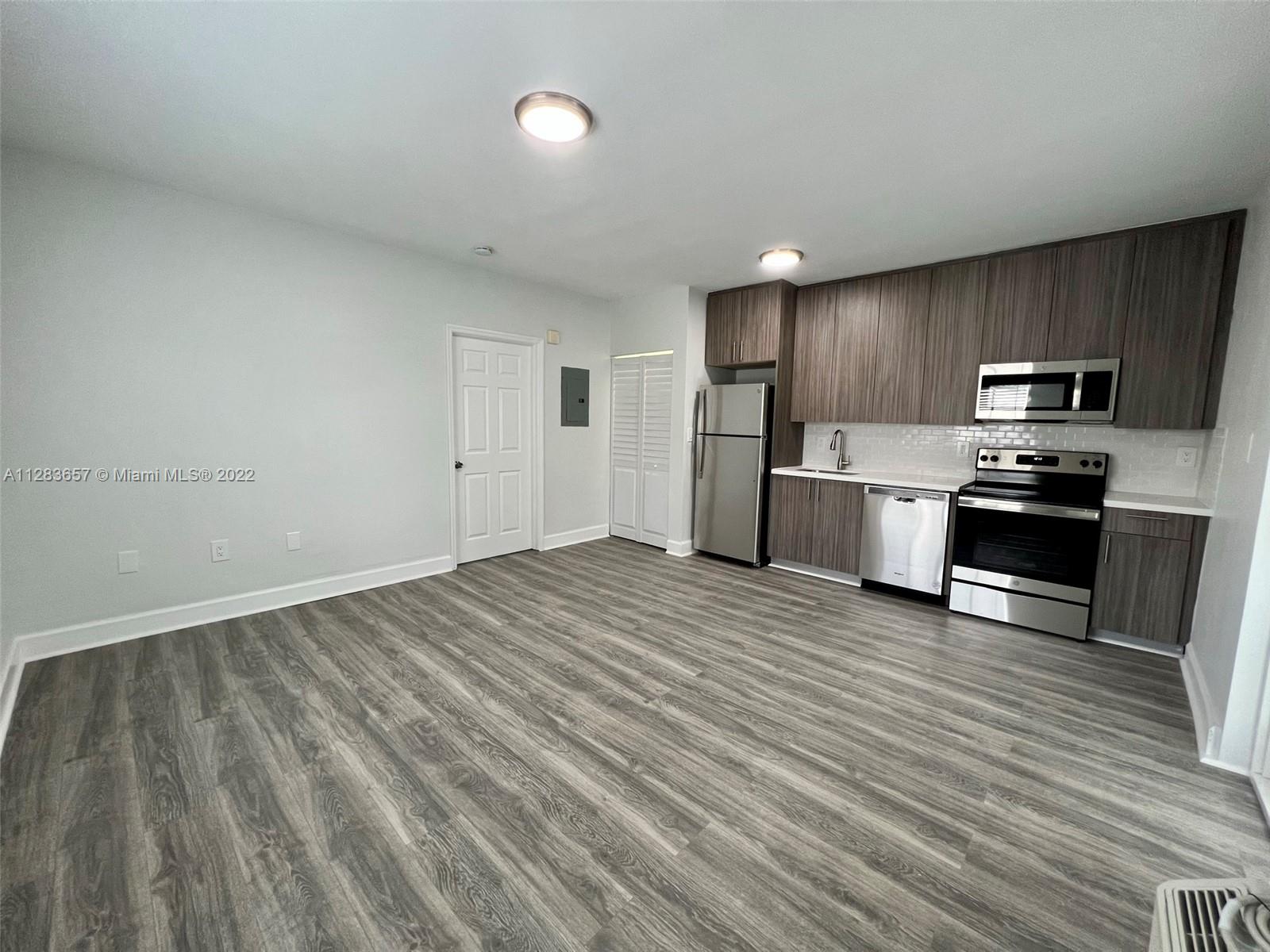 BEACH BAY SUB - Residential Lease