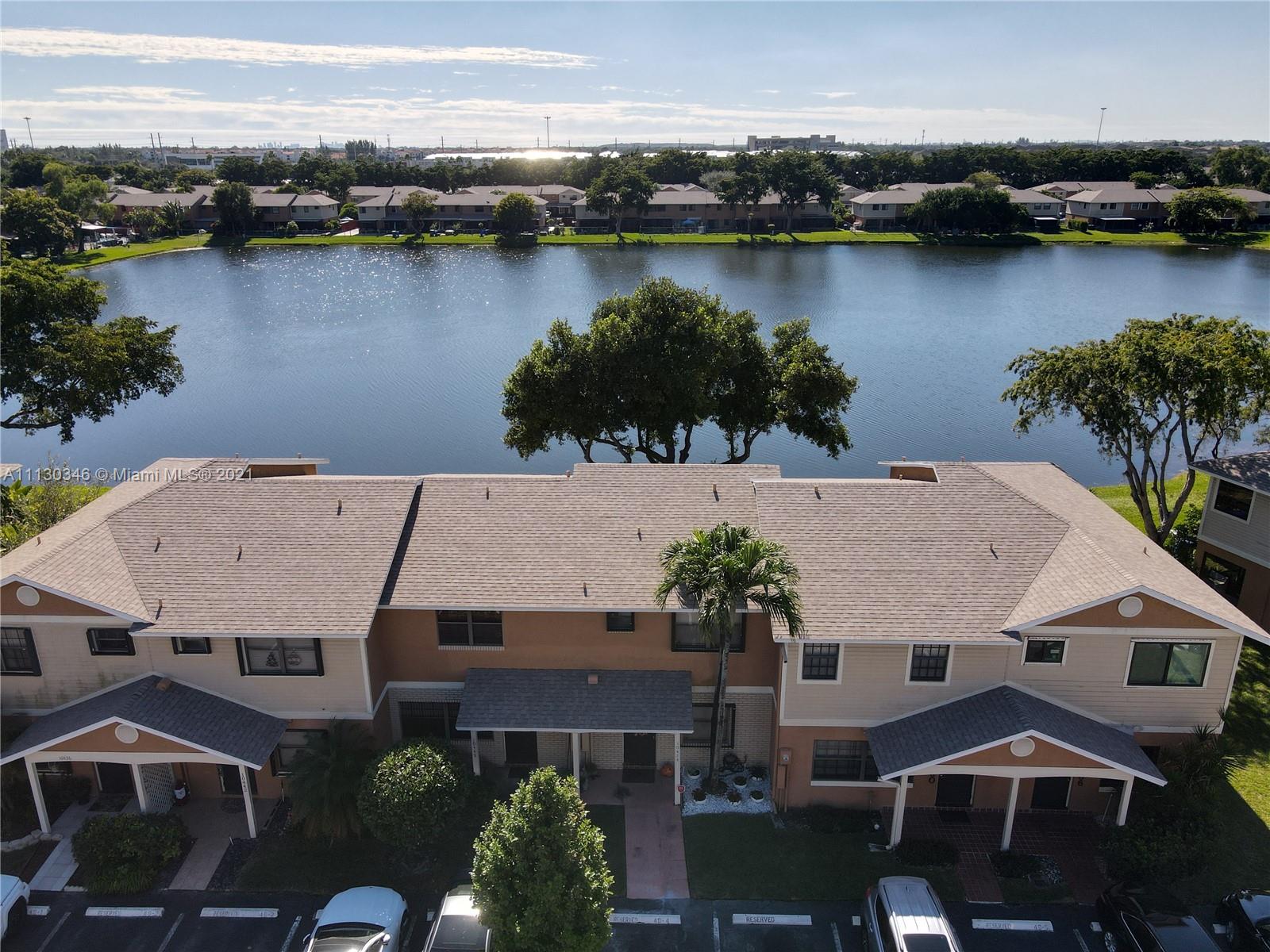PEMBROKE POINTE SEC TWO - Residential