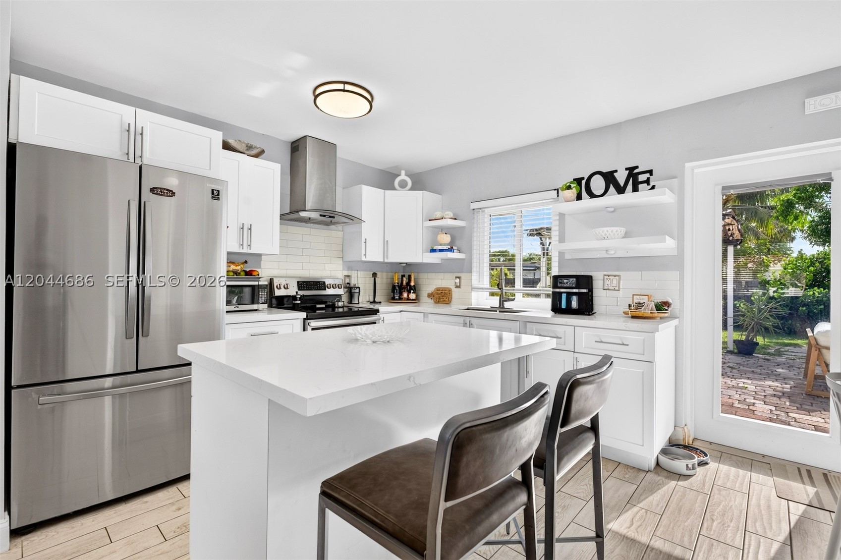 HOLLYWOOD HEIGHTS ADD SEC - Residential