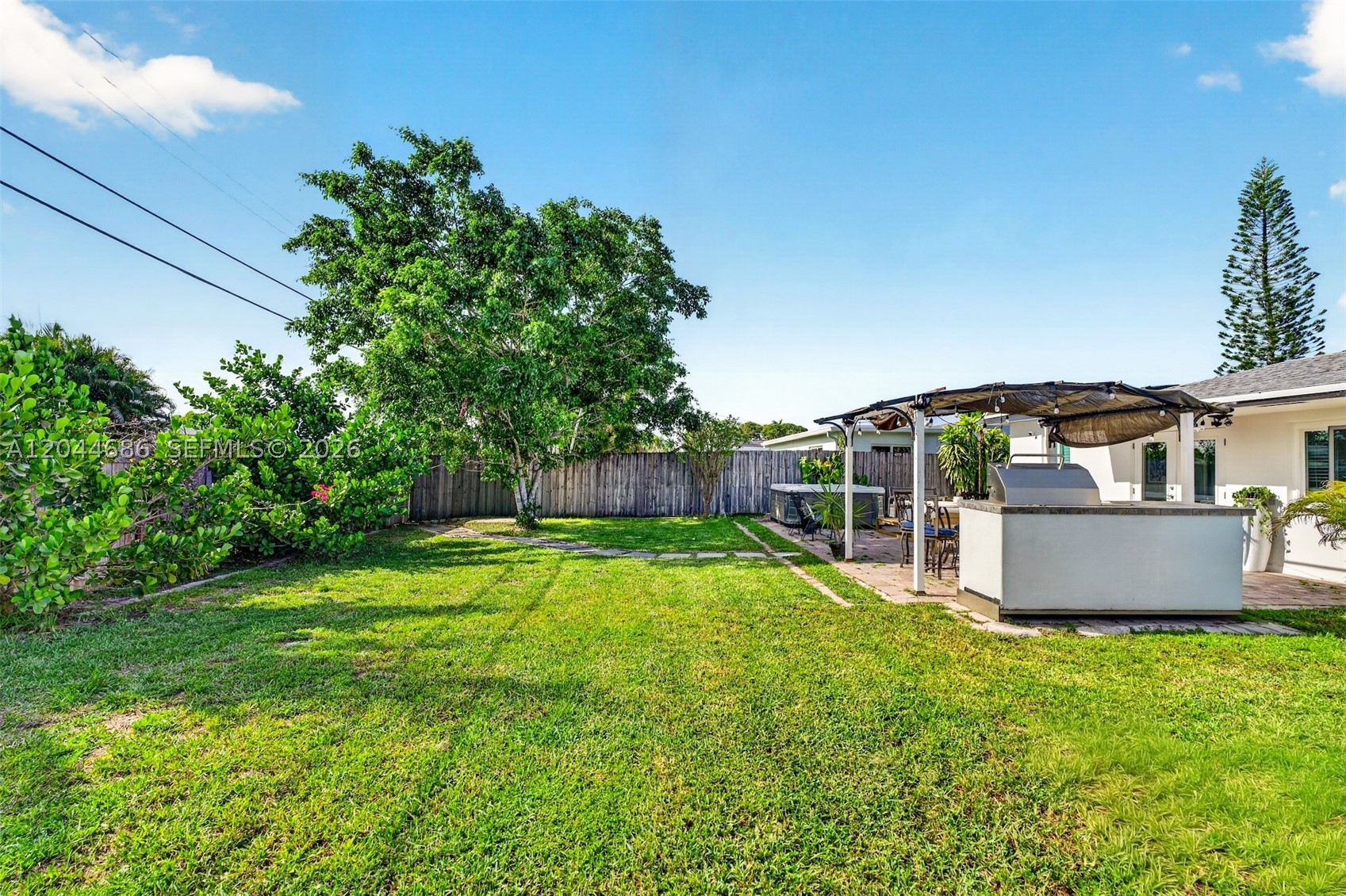 HOLLYWOOD HEIGHTS ADD SEC - Residential