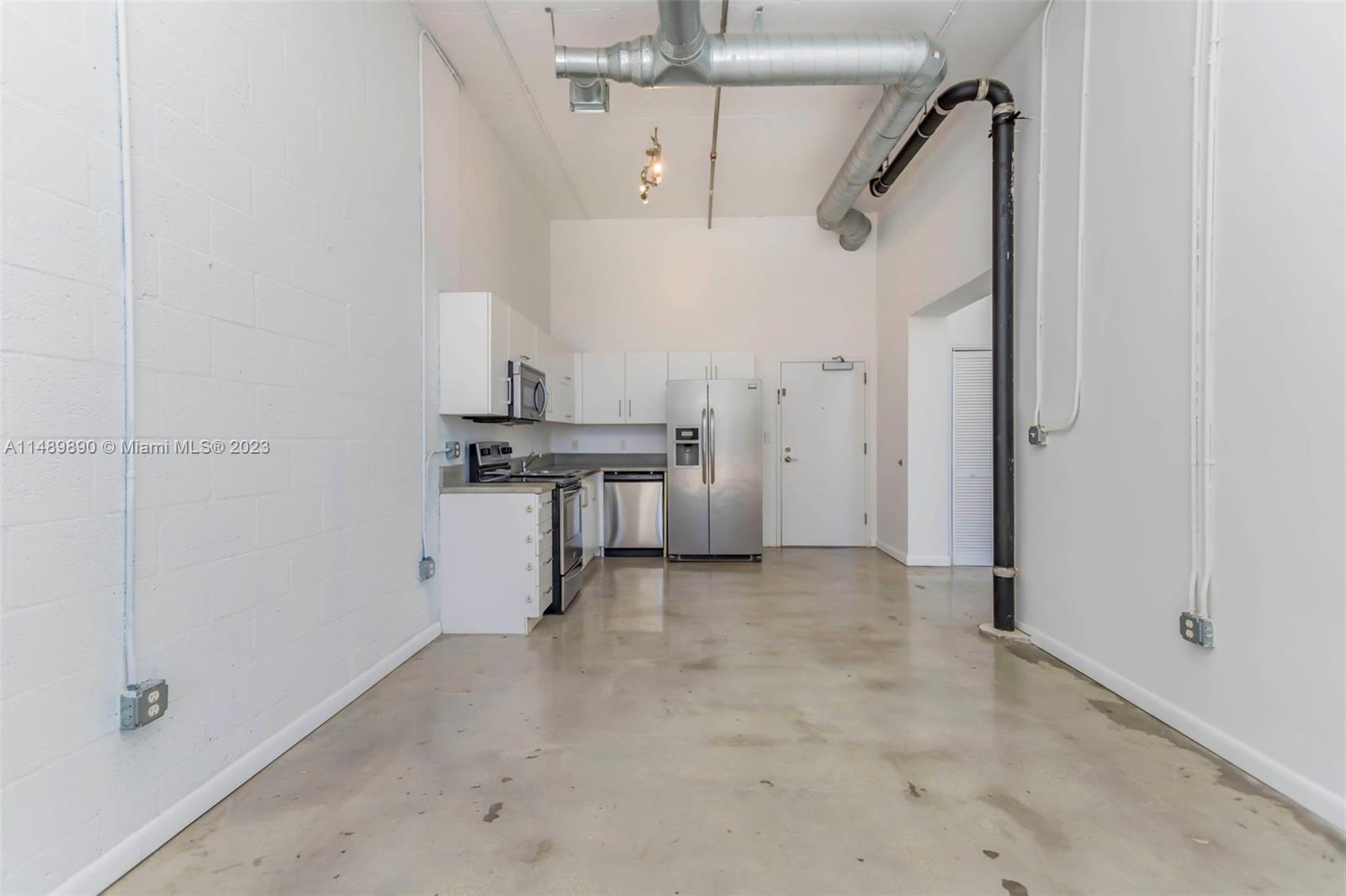 THE YORKER CONDO - Residential Lease