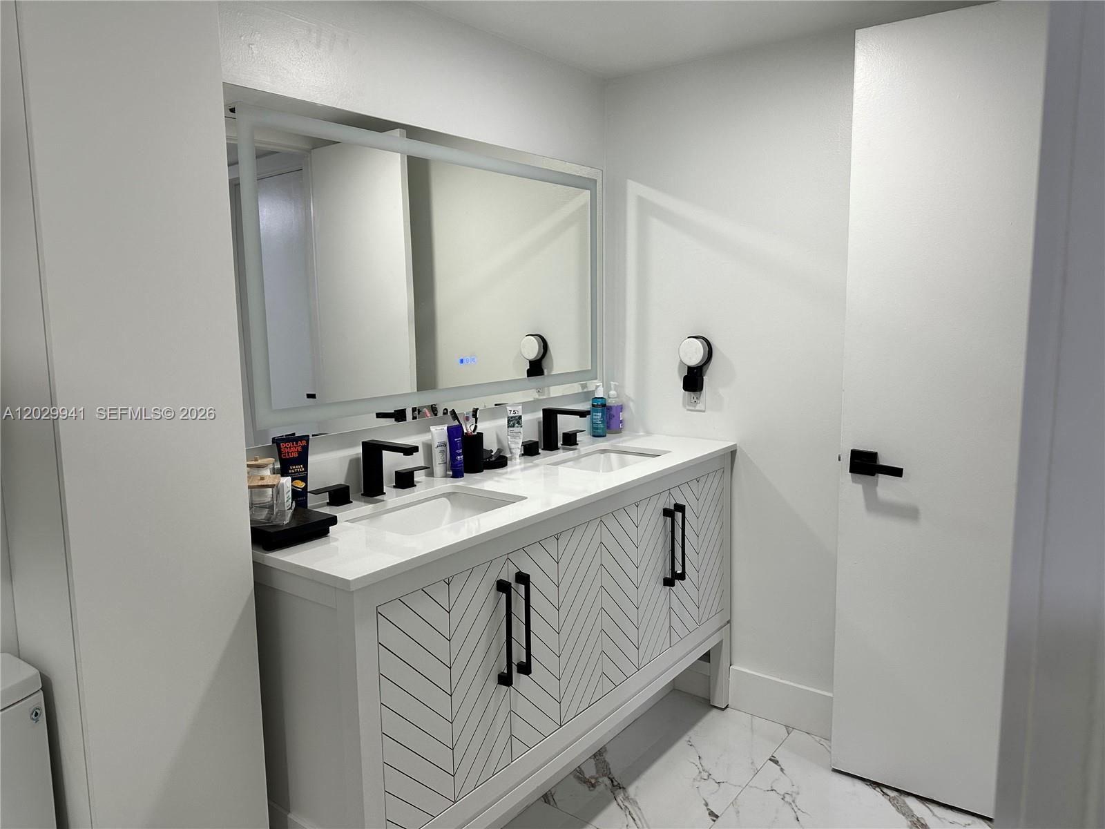 THE BERKELEY CONDO - Residential