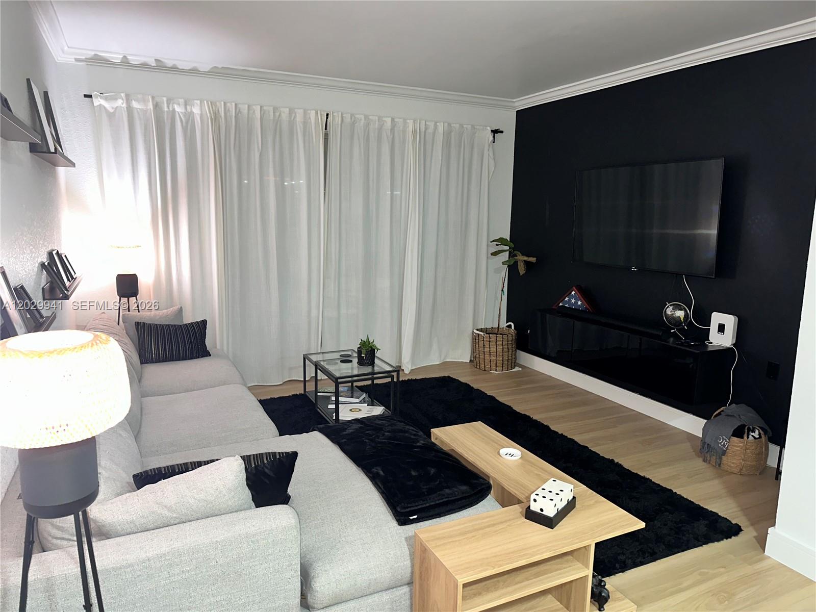 THE BERKELEY CONDO - Residential