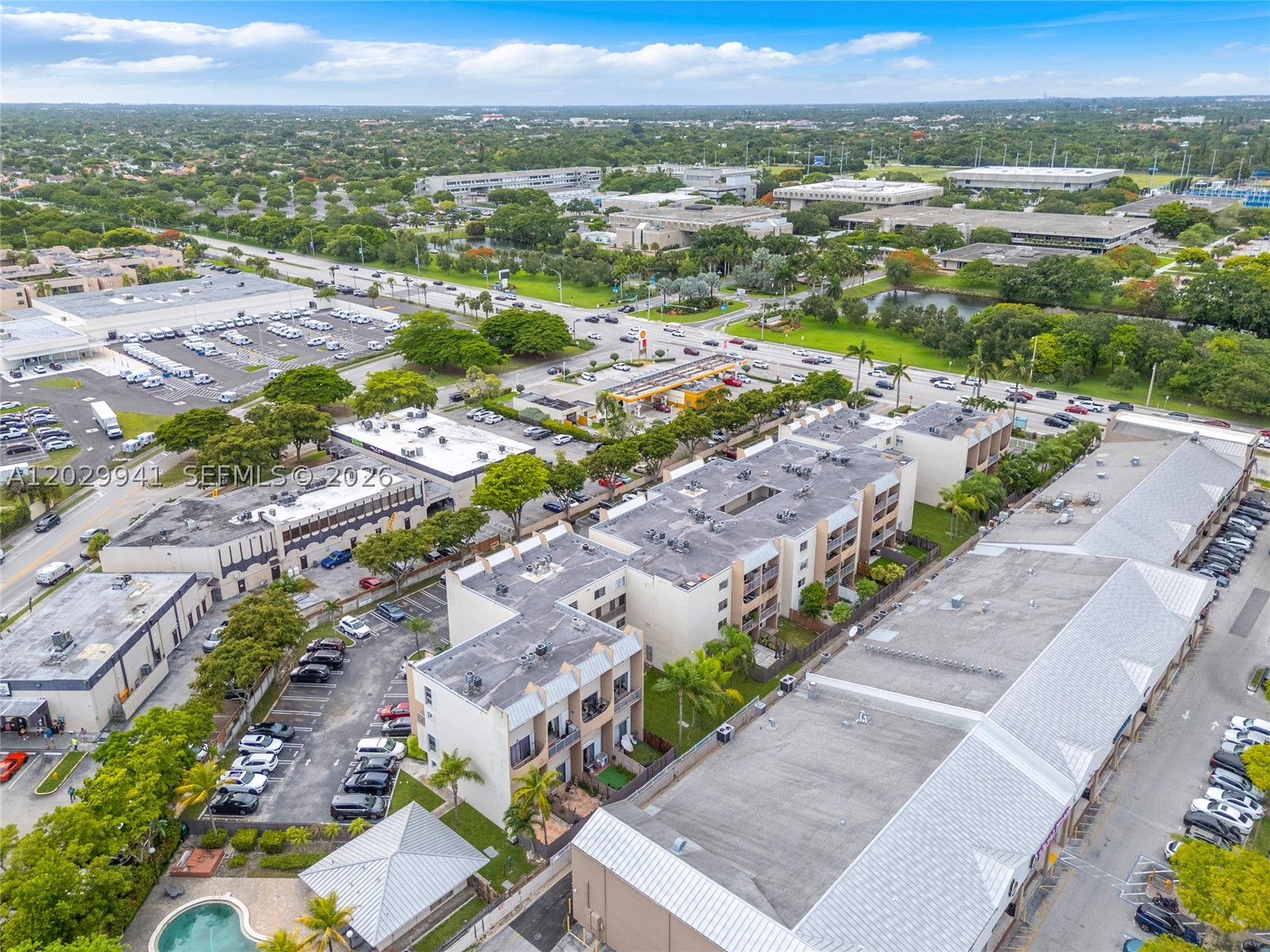 THE BERKELEY CONDO - Residential