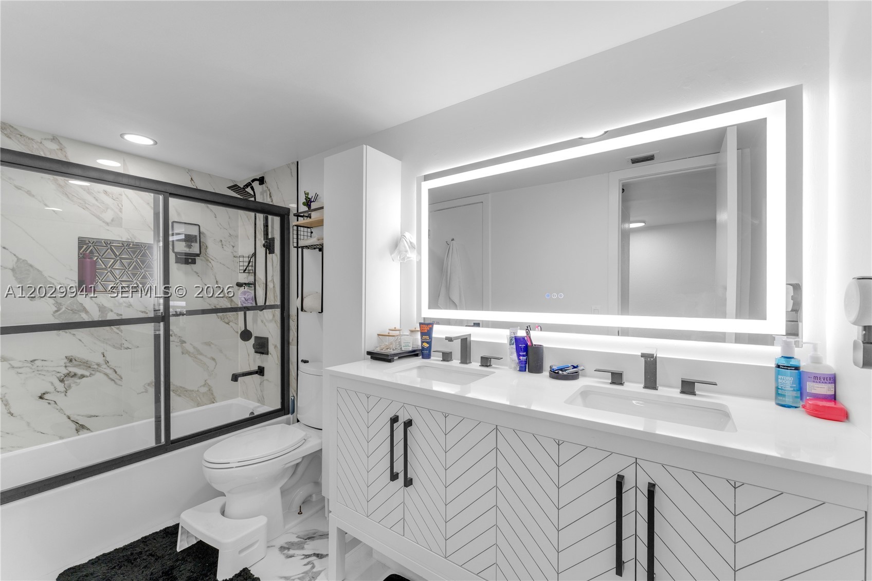 THE BERKELEY CONDO - Residential