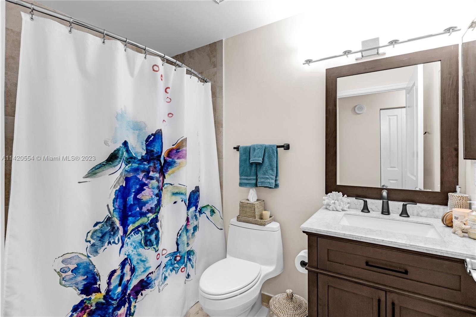 360 CONDO C - Residential