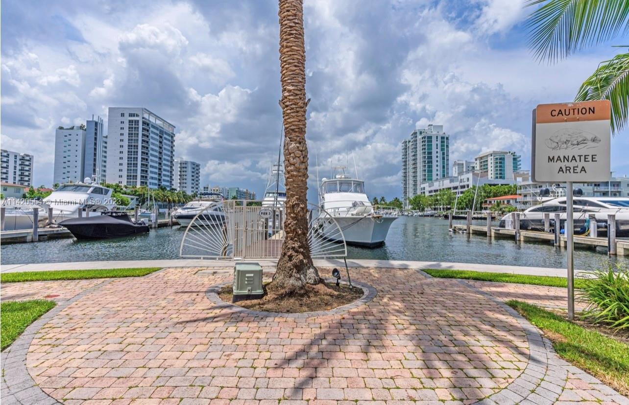 360 CONDO C - Residential
