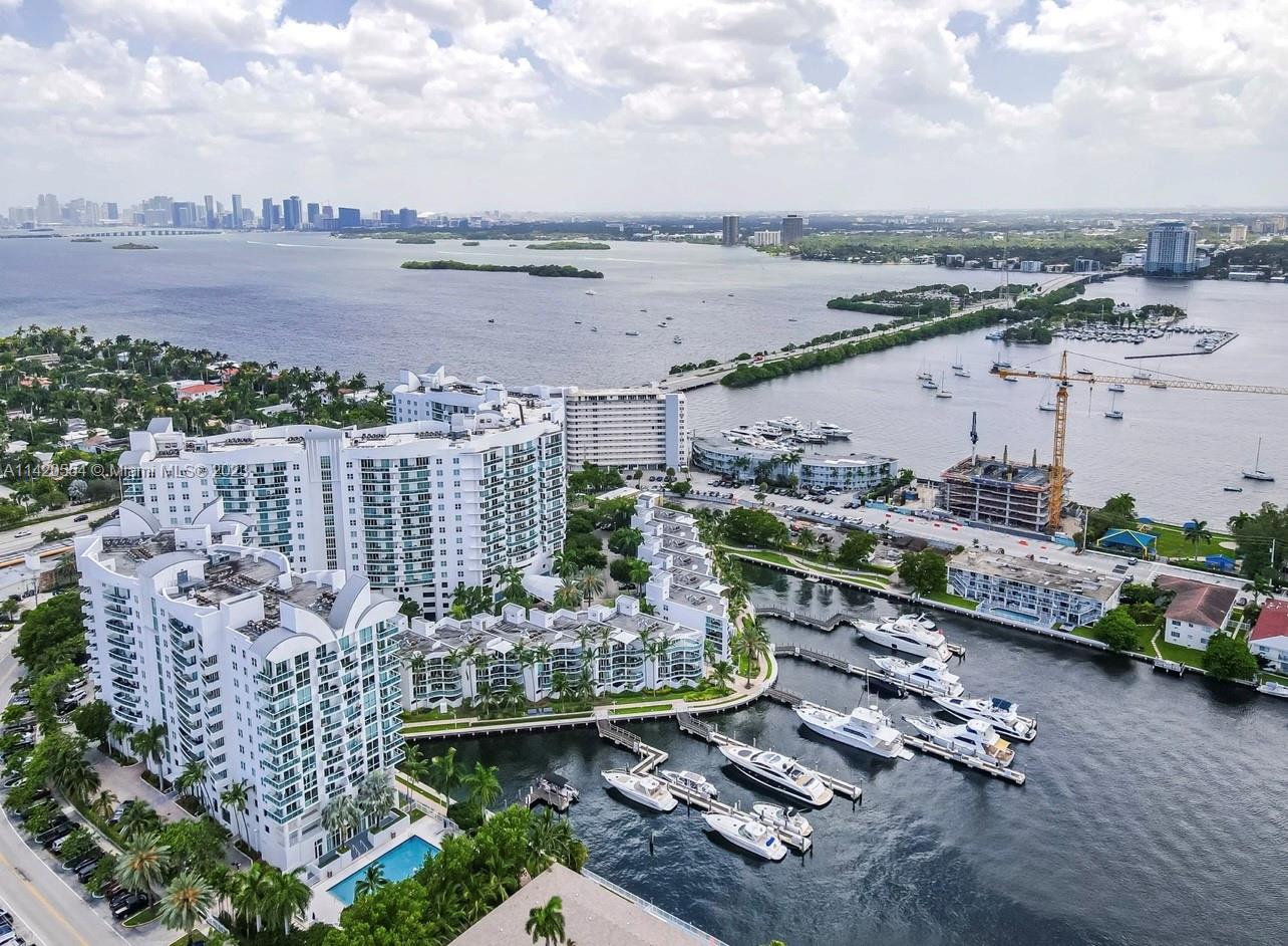 360 CONDO C - Residential