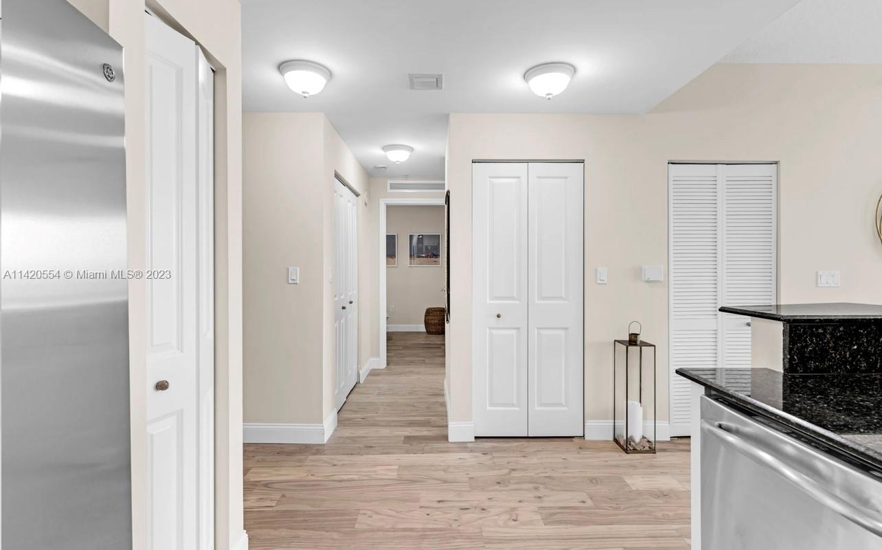 360 CONDO C - Residential