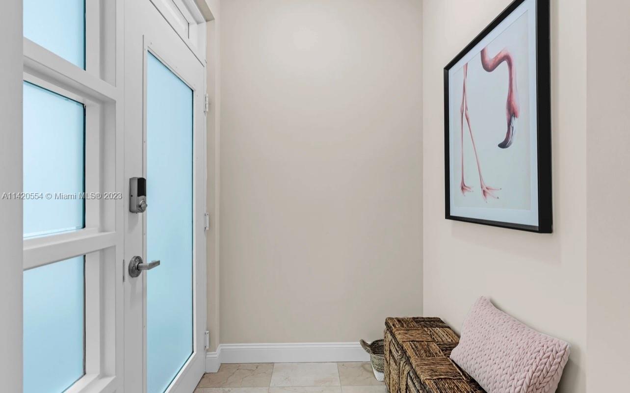 360 CONDO C - Residential