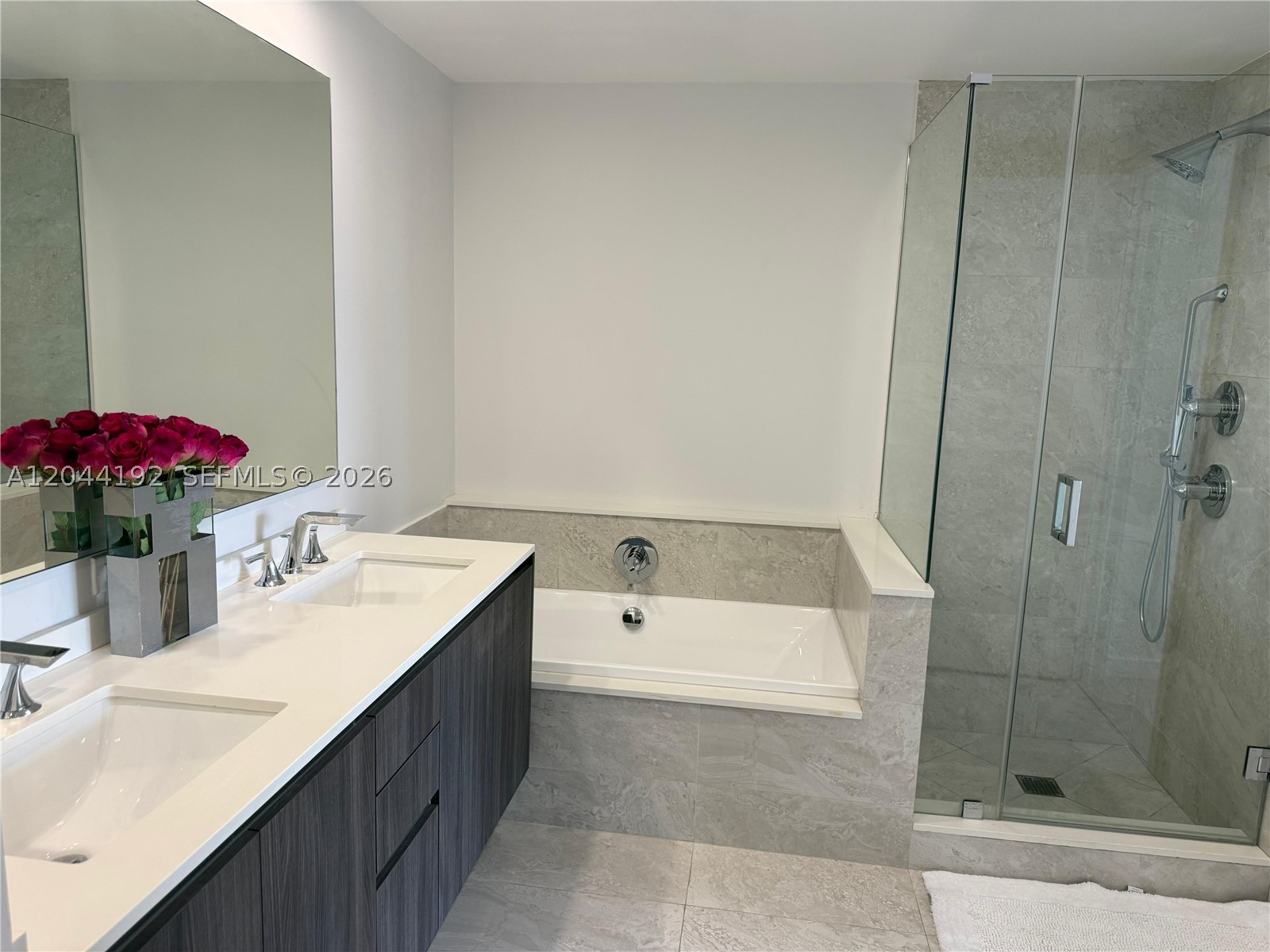 ARIA ON THE BAY CONDO - Residential Lease
