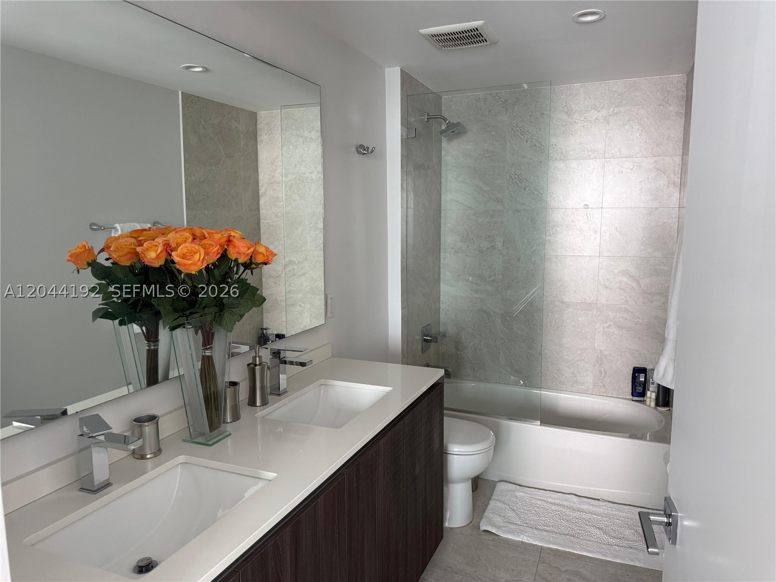 ARIA ON THE BAY CONDO - Residential Lease
